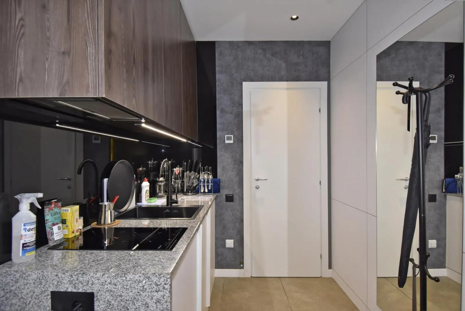 Kitchen or kitchenette in Avenue ApartHotel