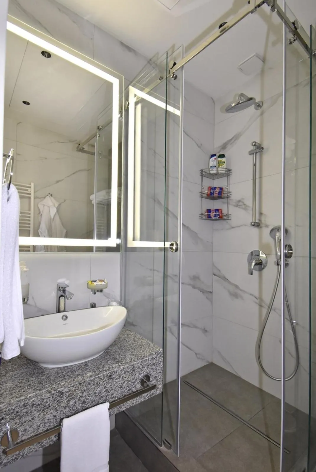 Bathroom in Avenue ApartHotel