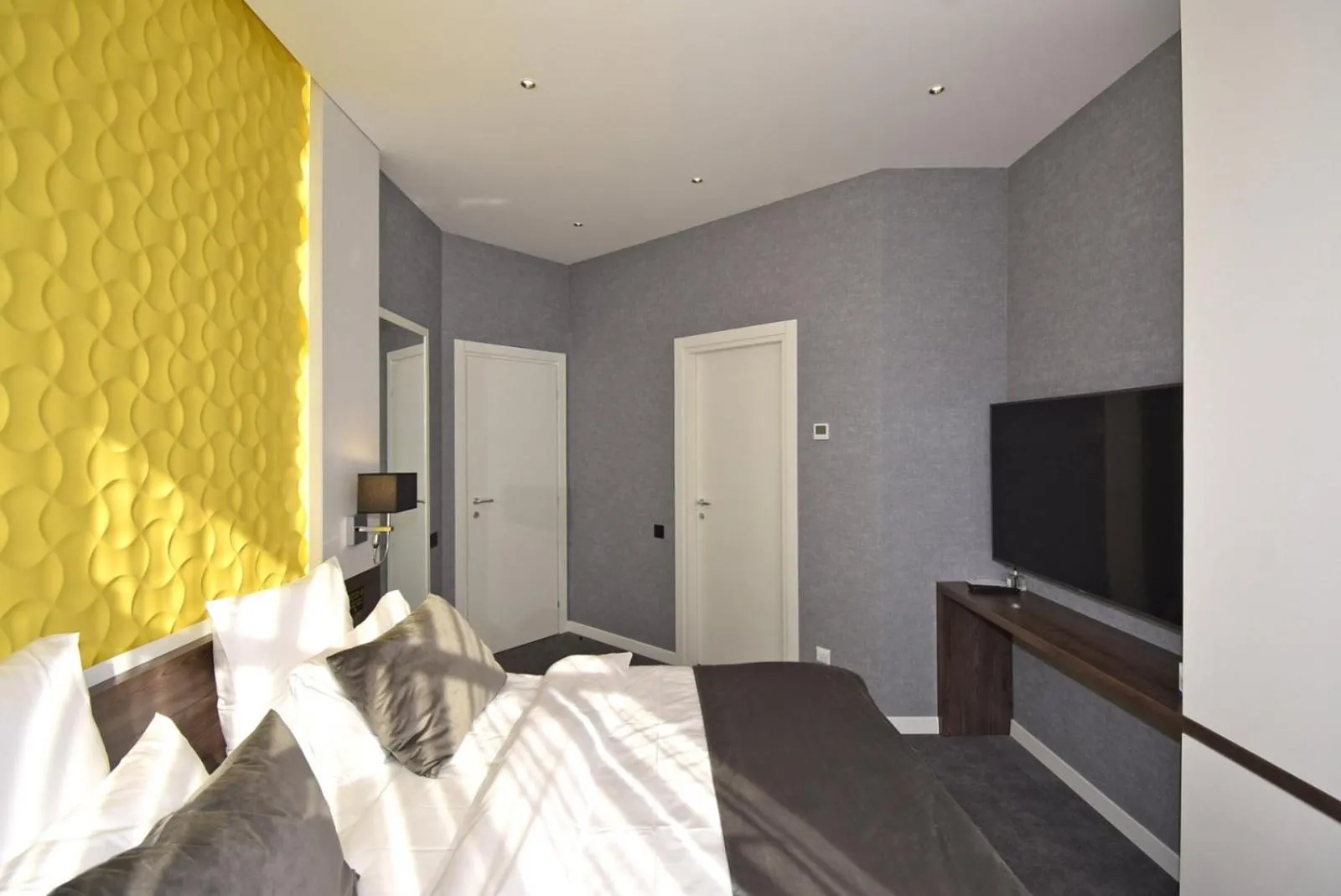 Bed in Avenue ApartHotel