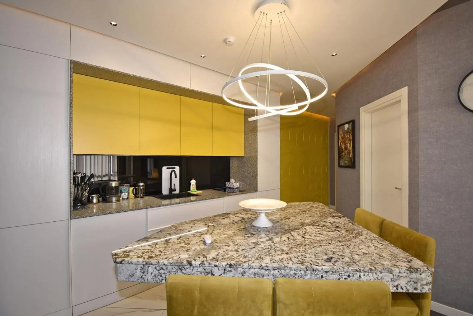 Dining area in Avenue ApartHotel