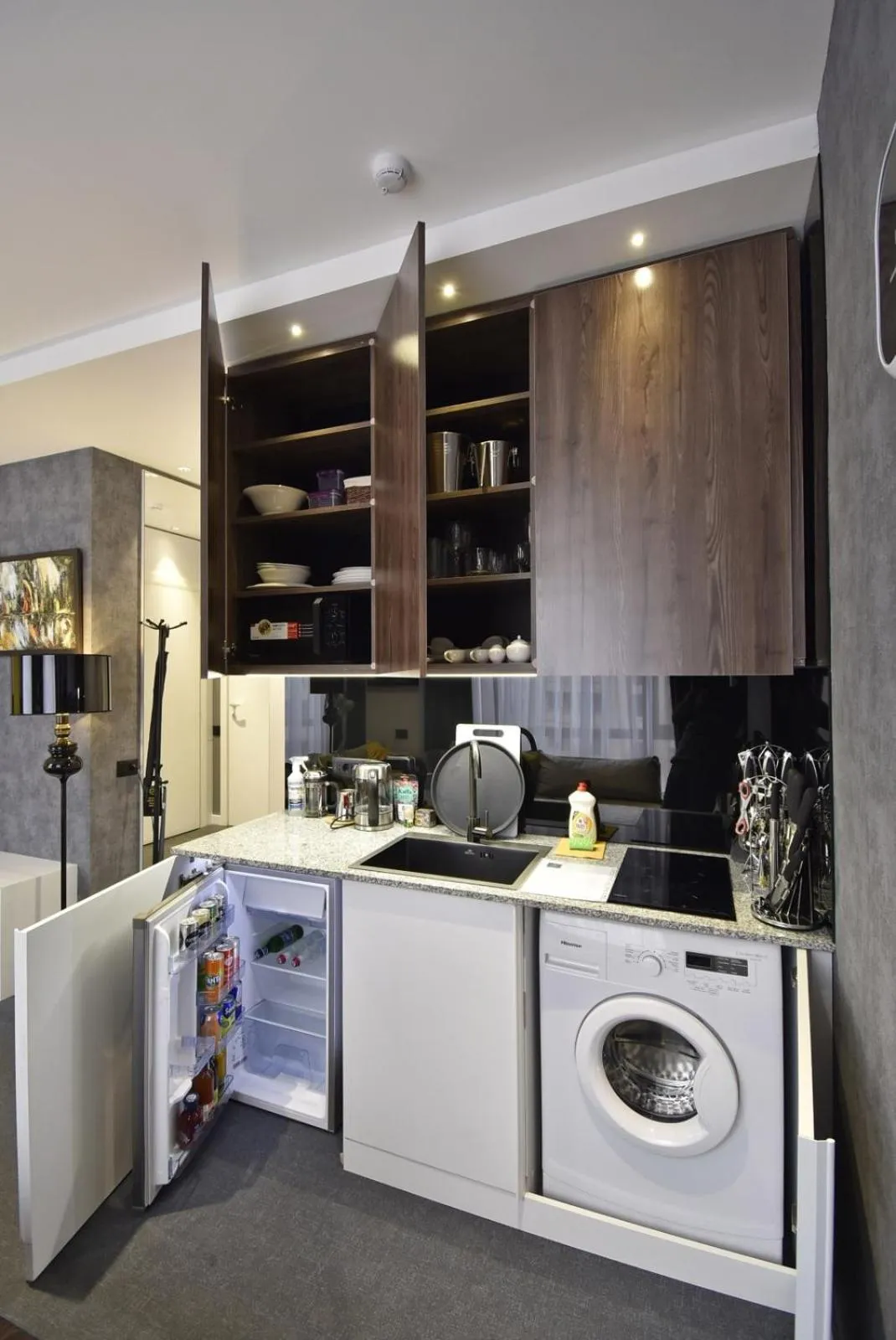 Kitchen or kitchenette in Avenue ApartHotel
