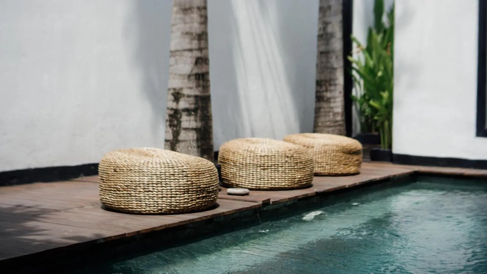 Swimming pool in Escotel Jalak