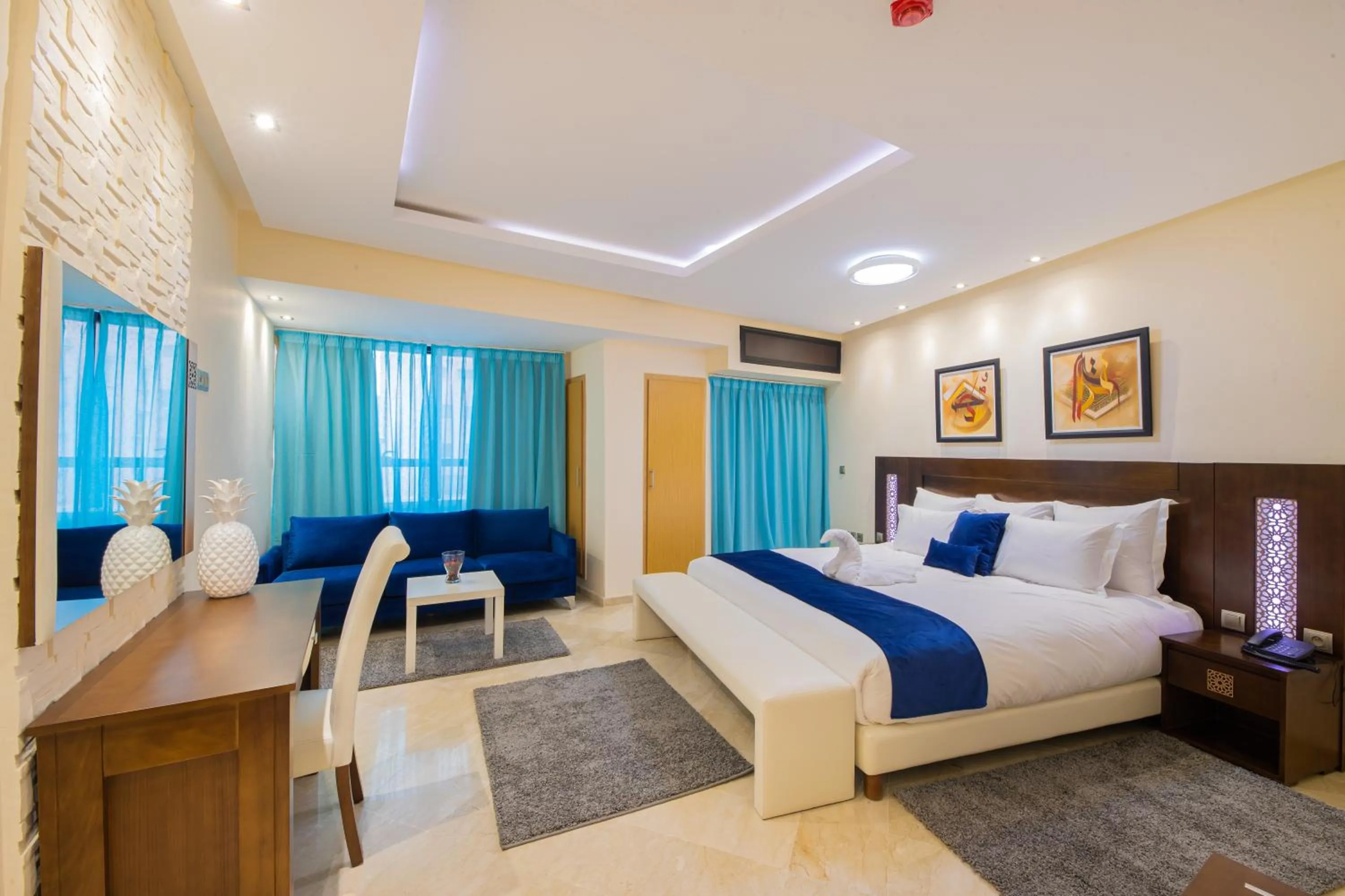 Bed in Appart-hotel Marrakech Inn