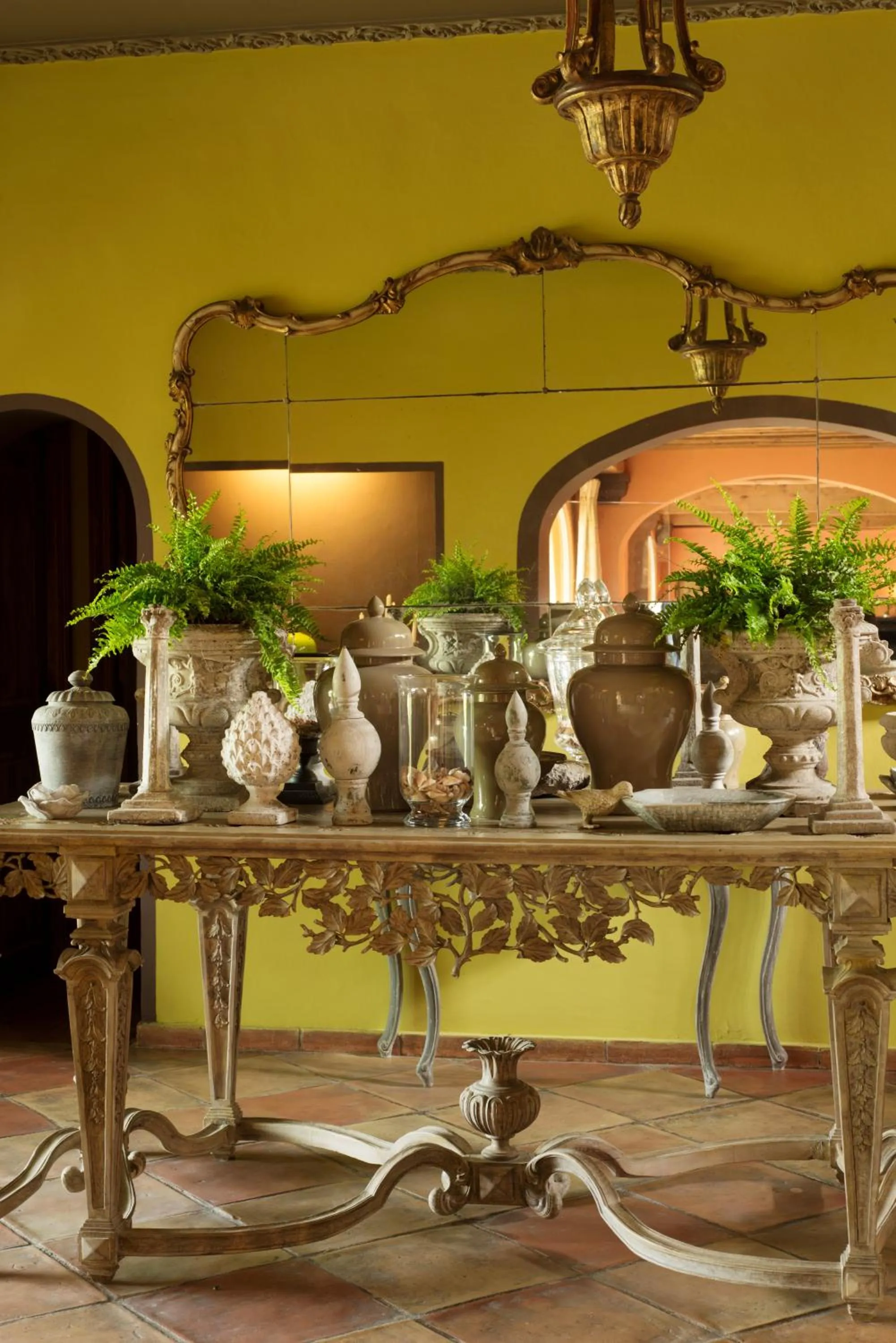 Decorative detail in Hôtel Villa Marie Saint Tropez