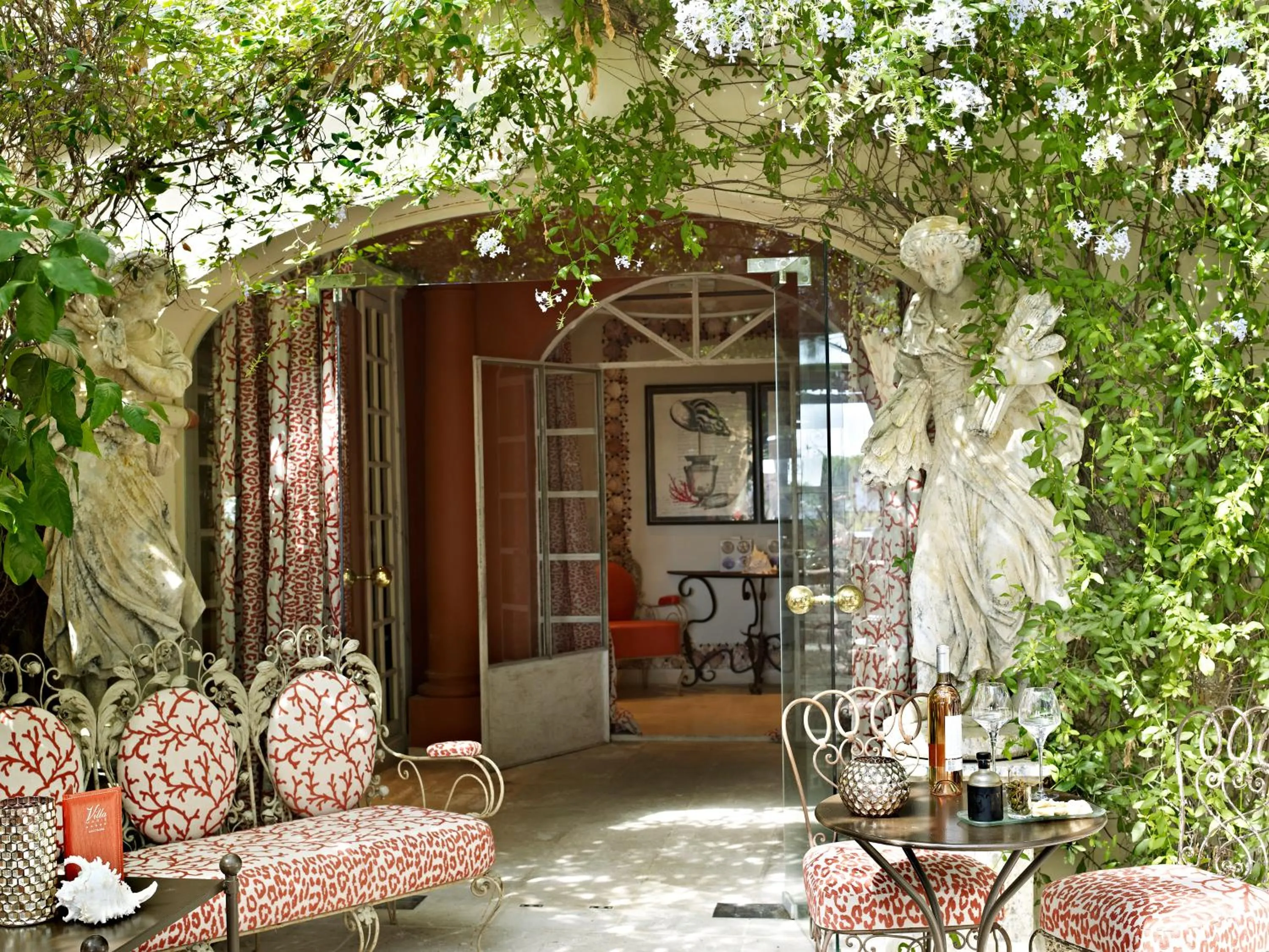 Lounge or bar in Hôtel Villa Marie Saint Tropez