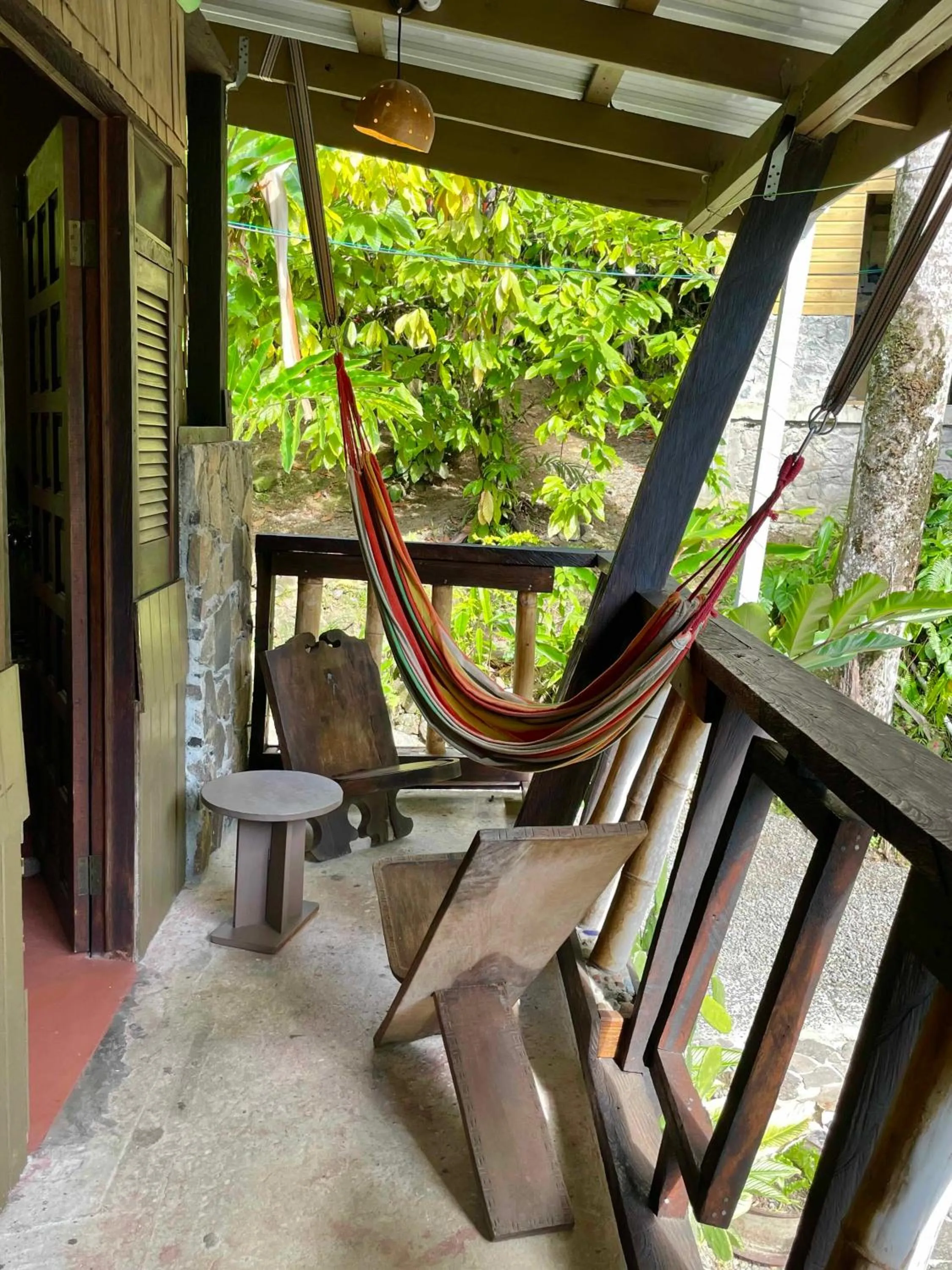 Seating area in Cocoa Cottage