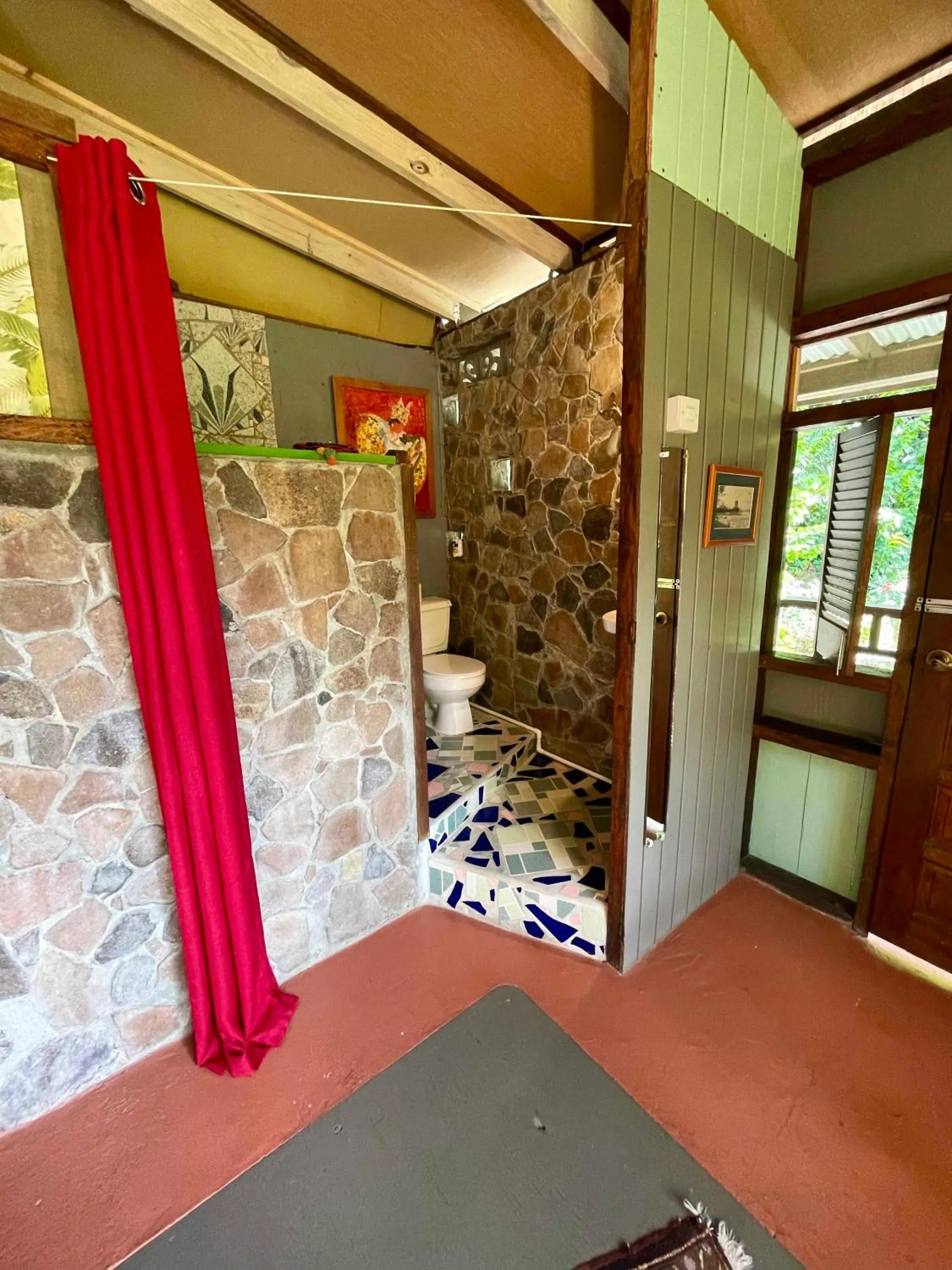 Bathroom in Cocoa Cottage