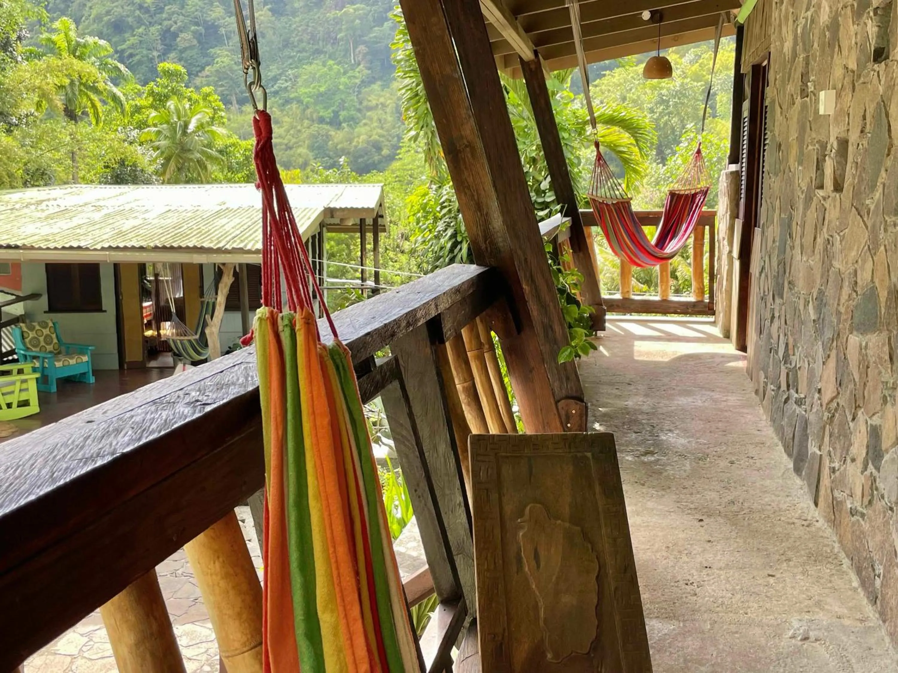 Seating area in Cocoa Cottage