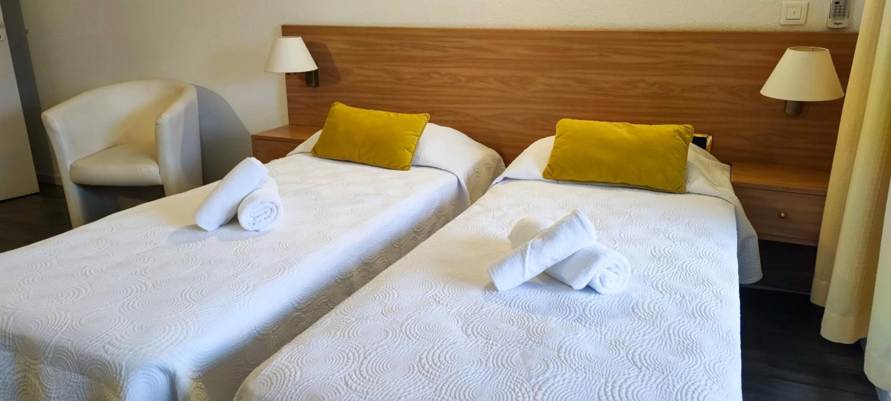 Bedroom, Bed in Hotel Résidence Anglet Biarritz-Parme