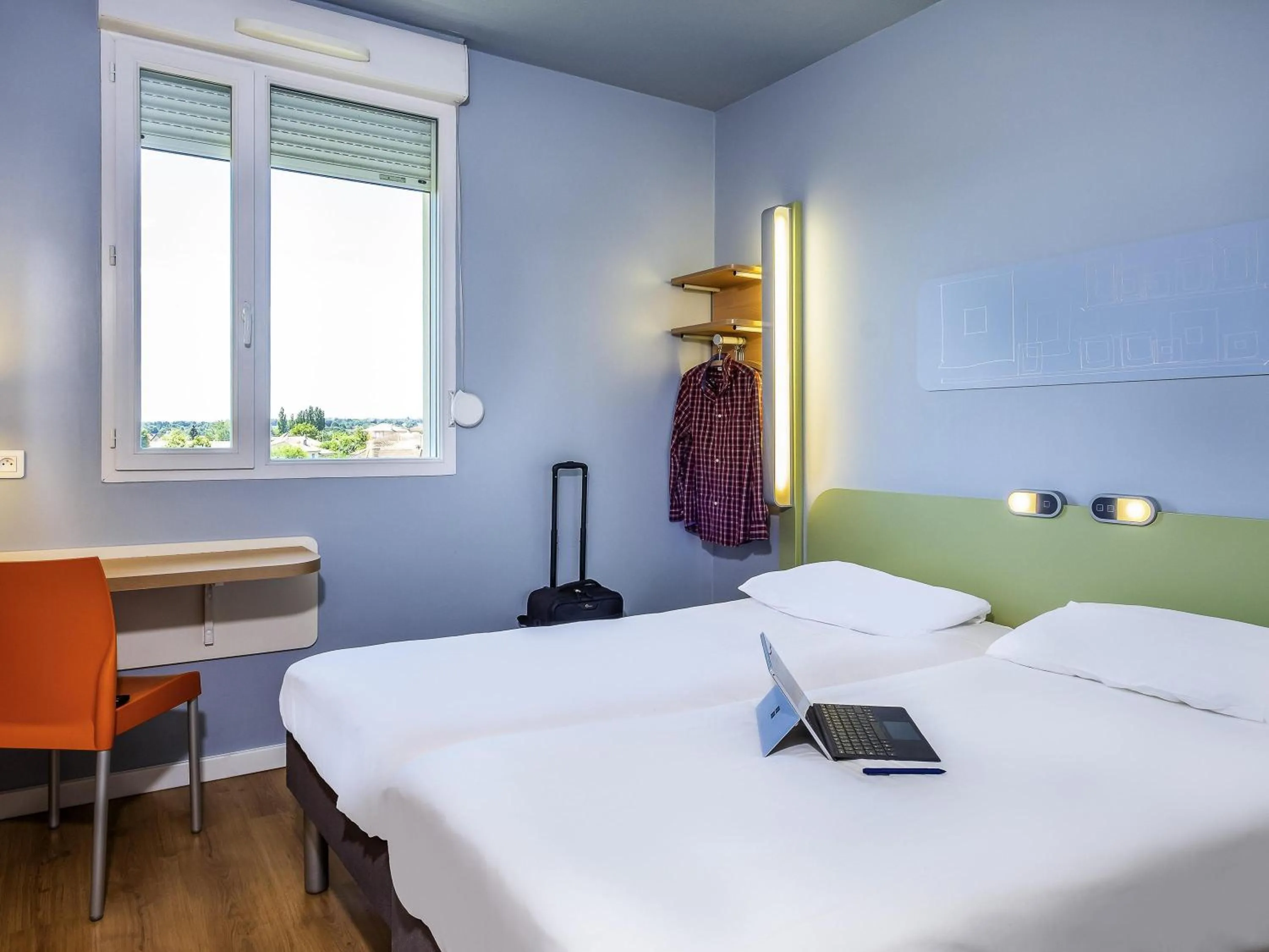 Bedroom, Bed in Ibis Budget Limoges Nord