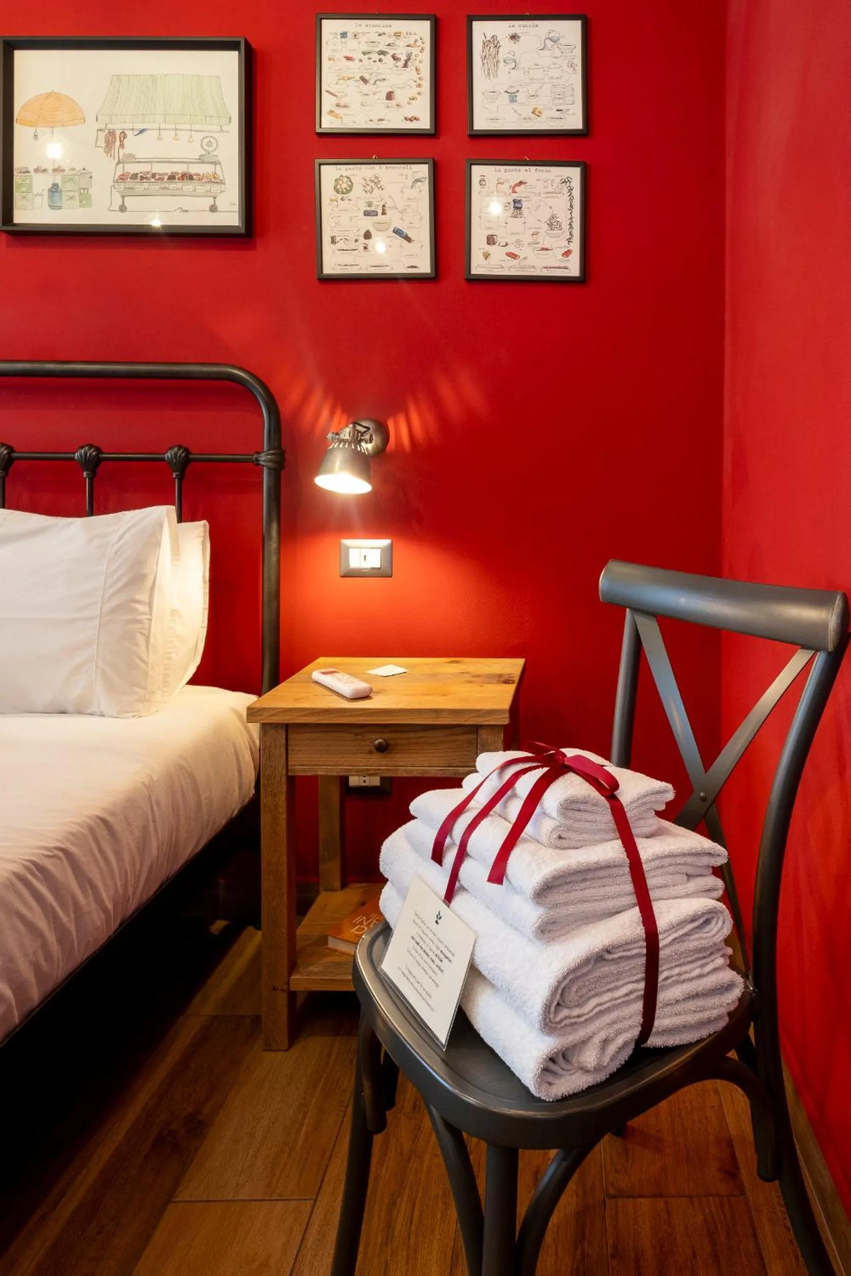 Photo of the whole room, Bed in il Palchetto B&B di Charme e Design