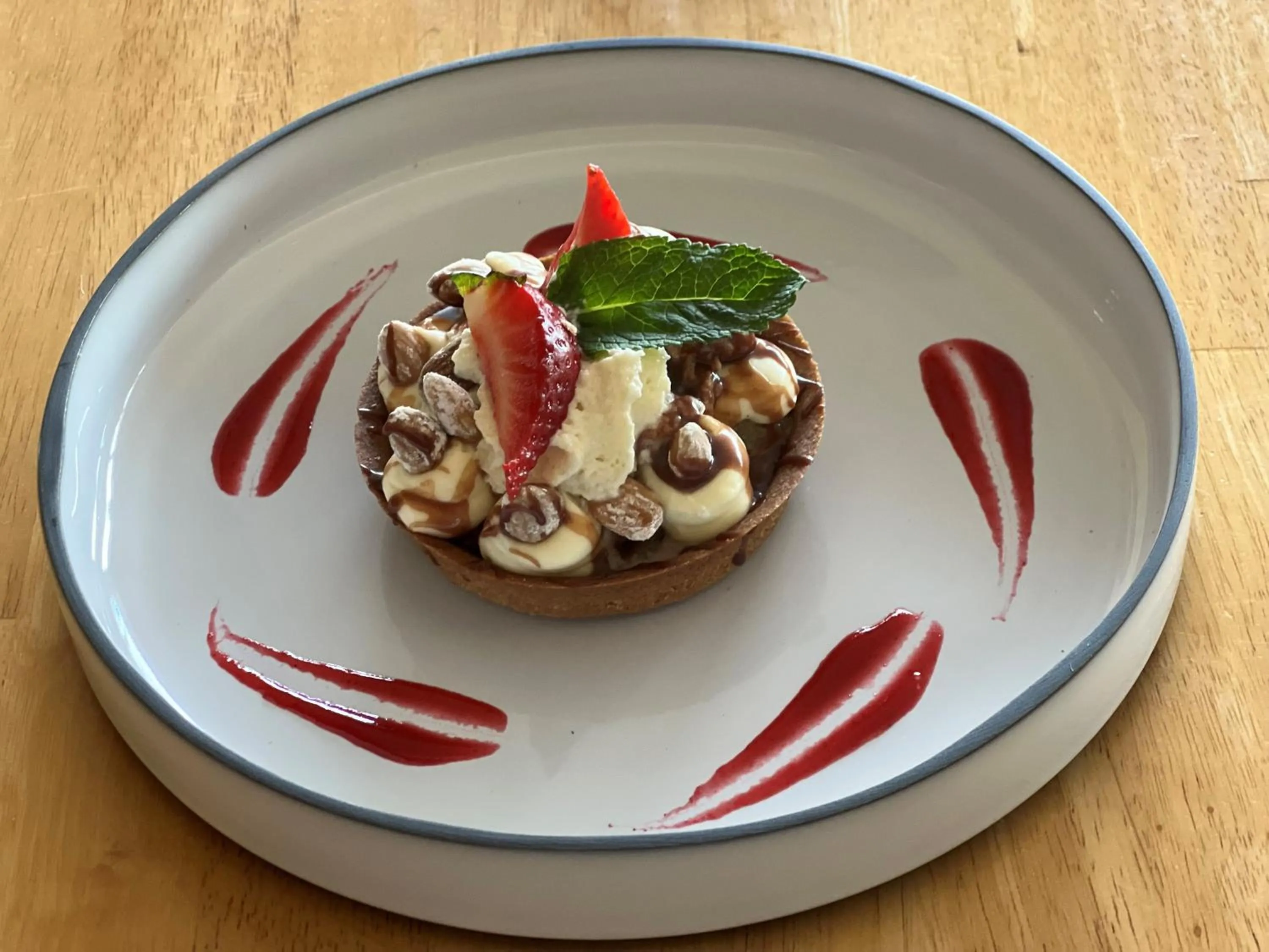 Restaurant/places to eat in Logis Cris Hôtel et Restaurant, Lyon Sud-Est