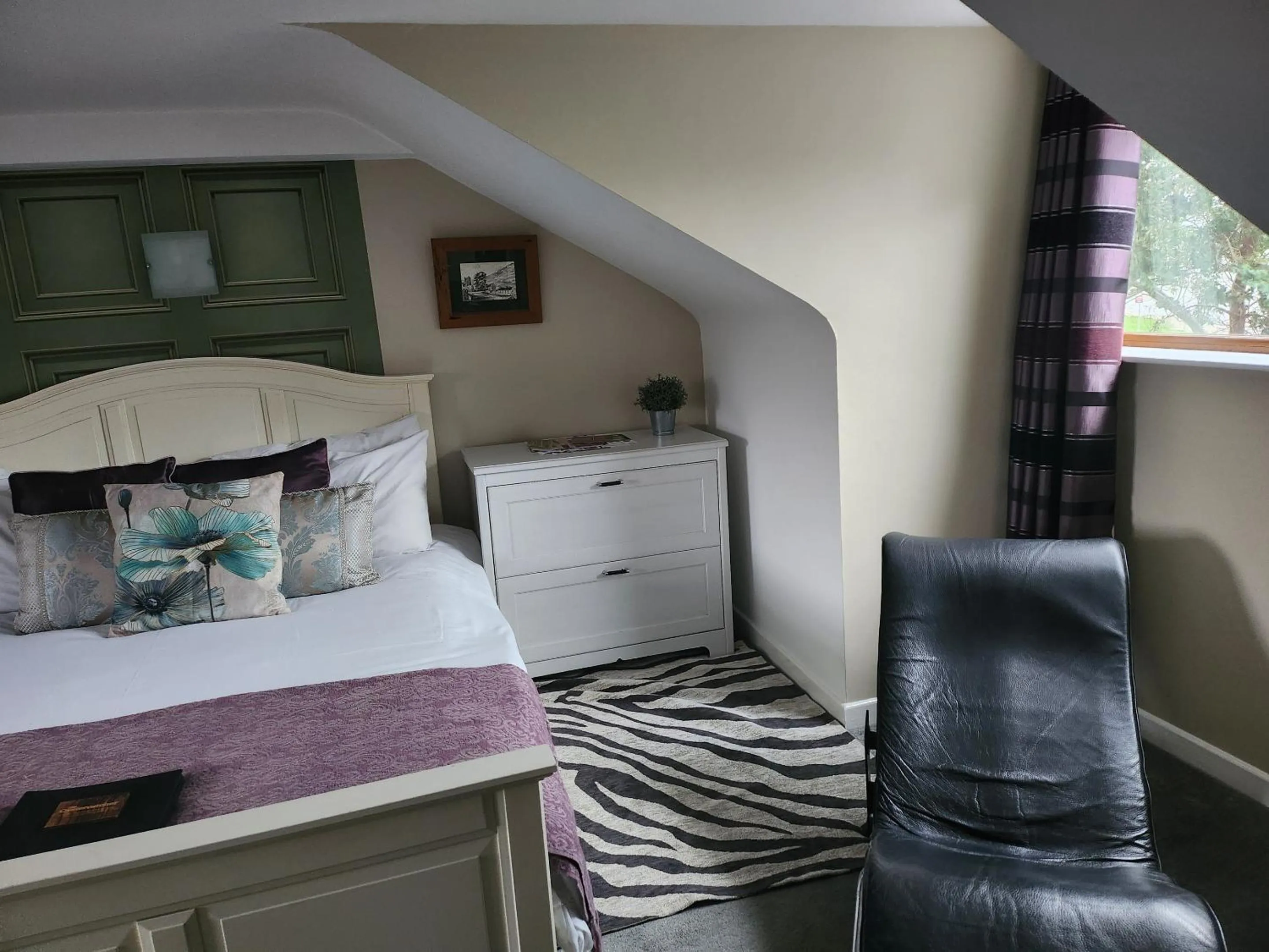 Bedroom in The Oystercatcher
