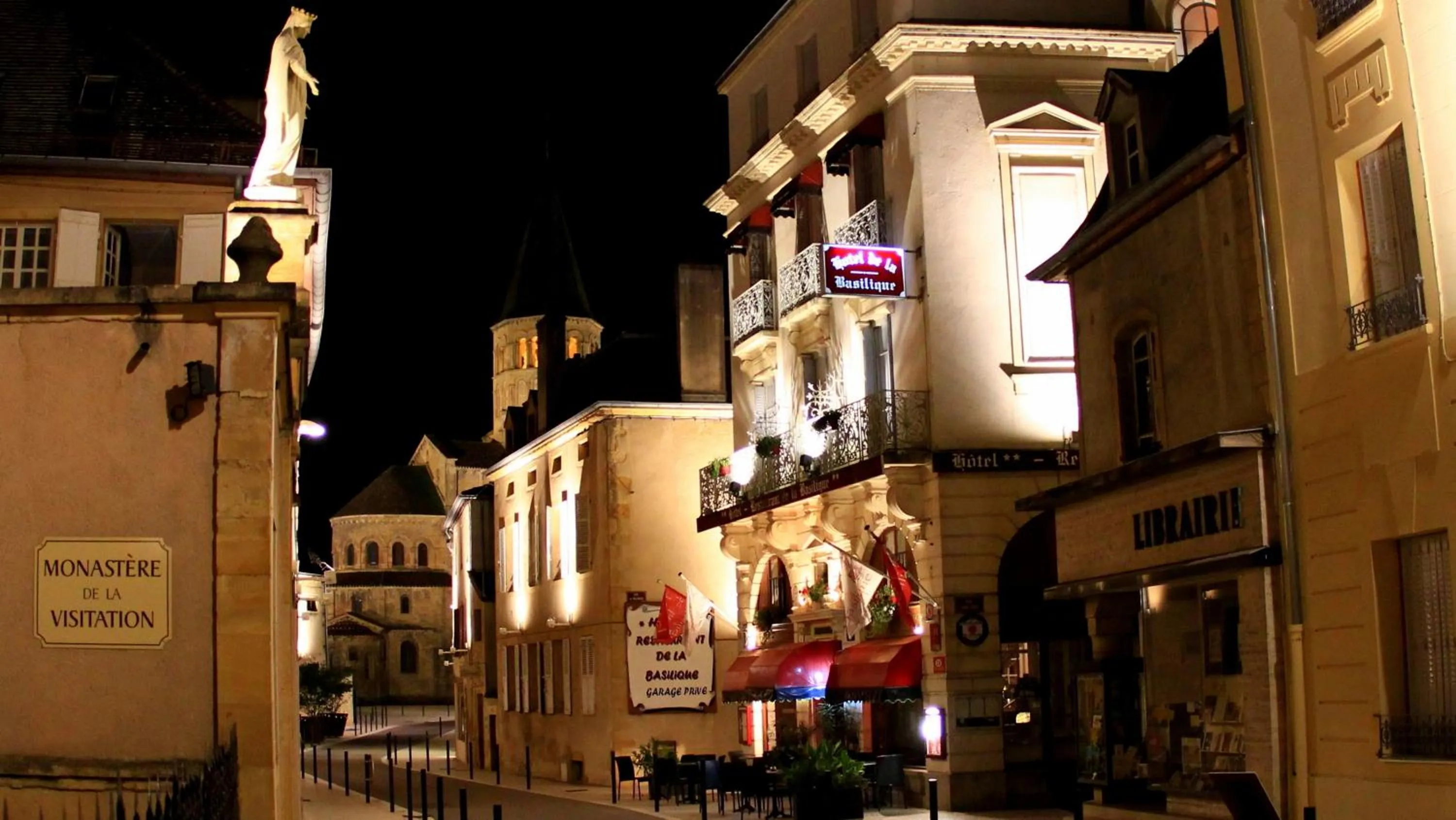 Facade/entrance in Hotel de la Basilique