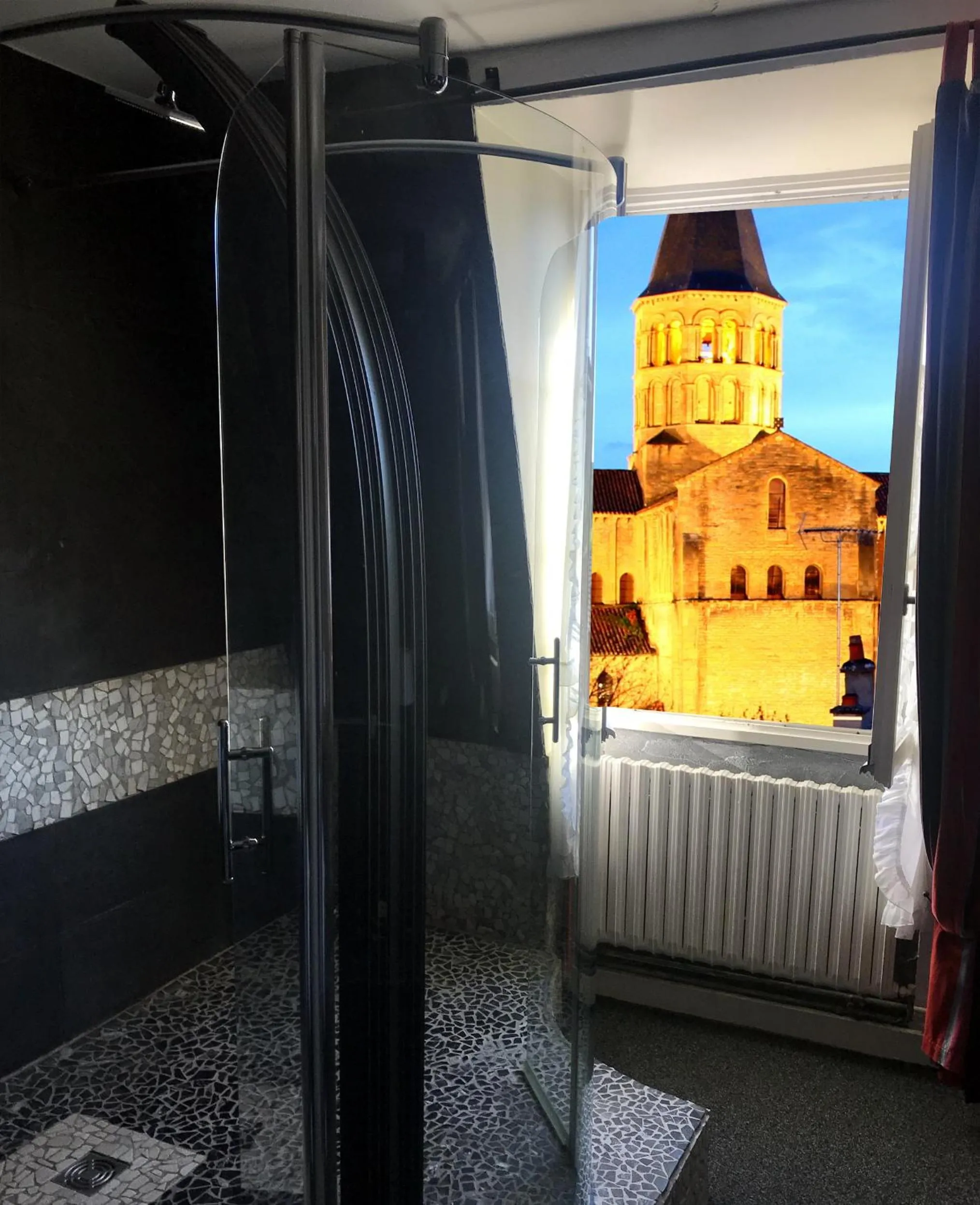 Decorative detail in Hotel de la Basilique