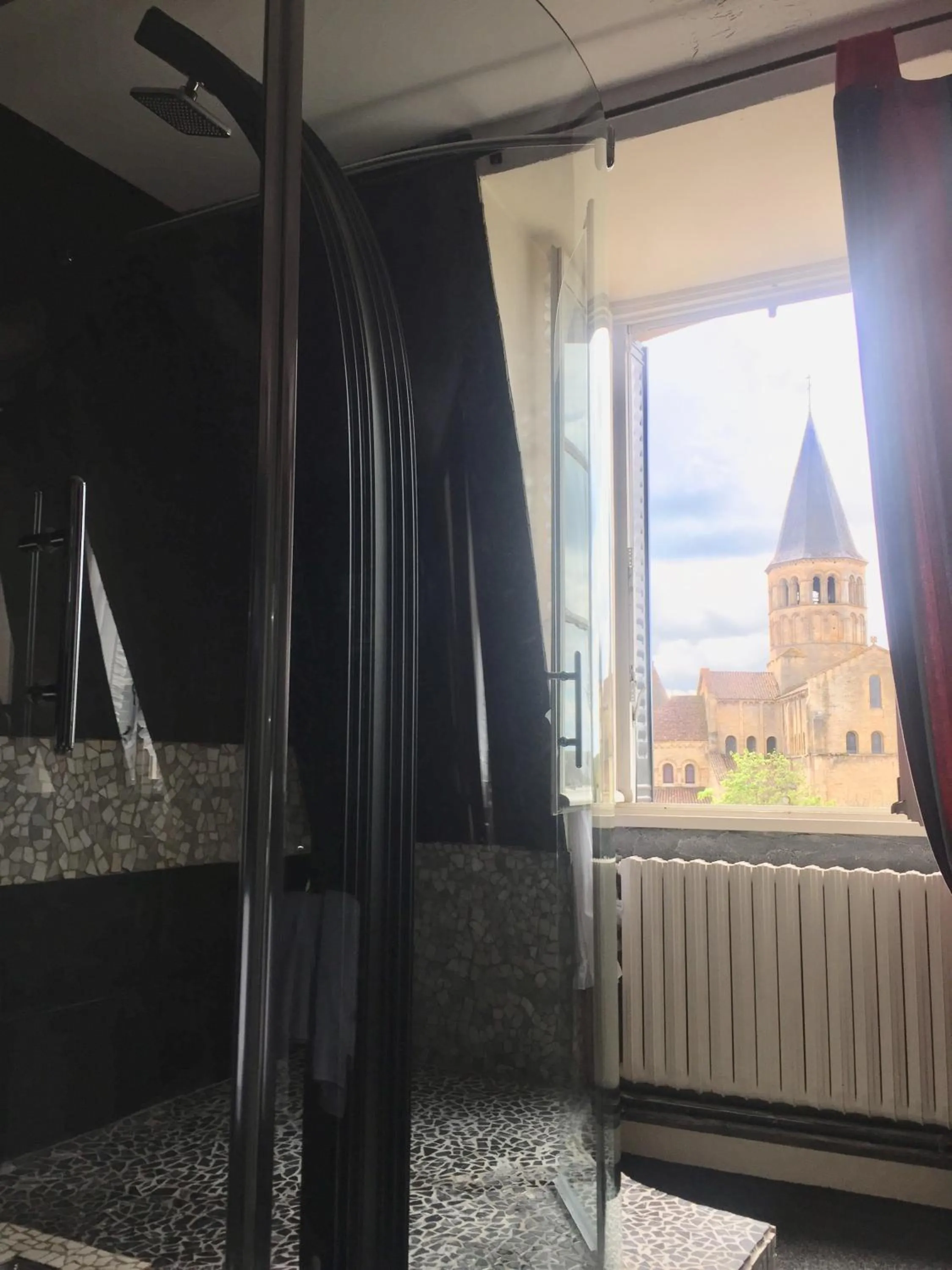 Day in Hotel de la Basilique