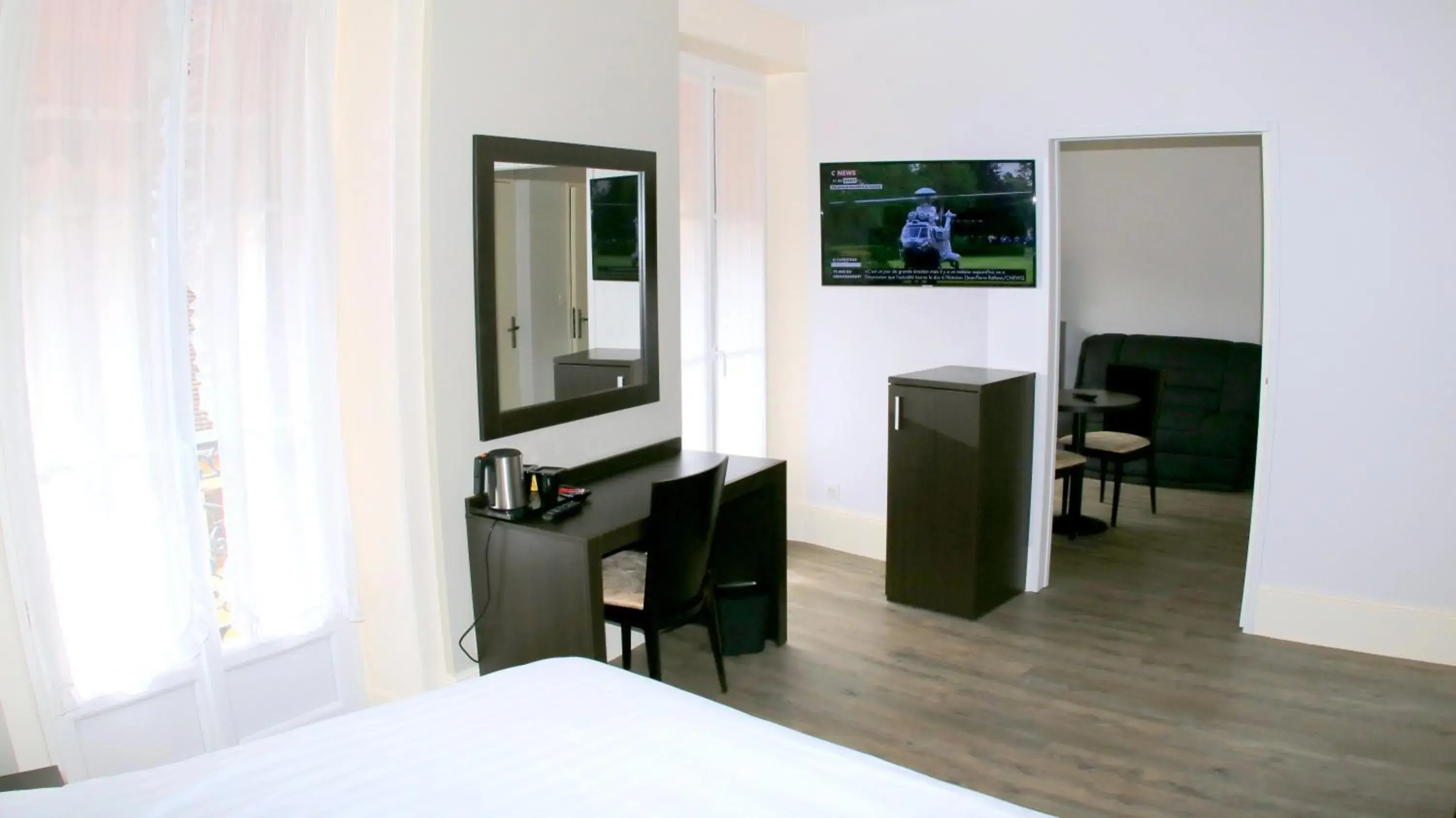 Level Double Room in Hotel de la Basilique Level Double Room in Hotel de la Basilique