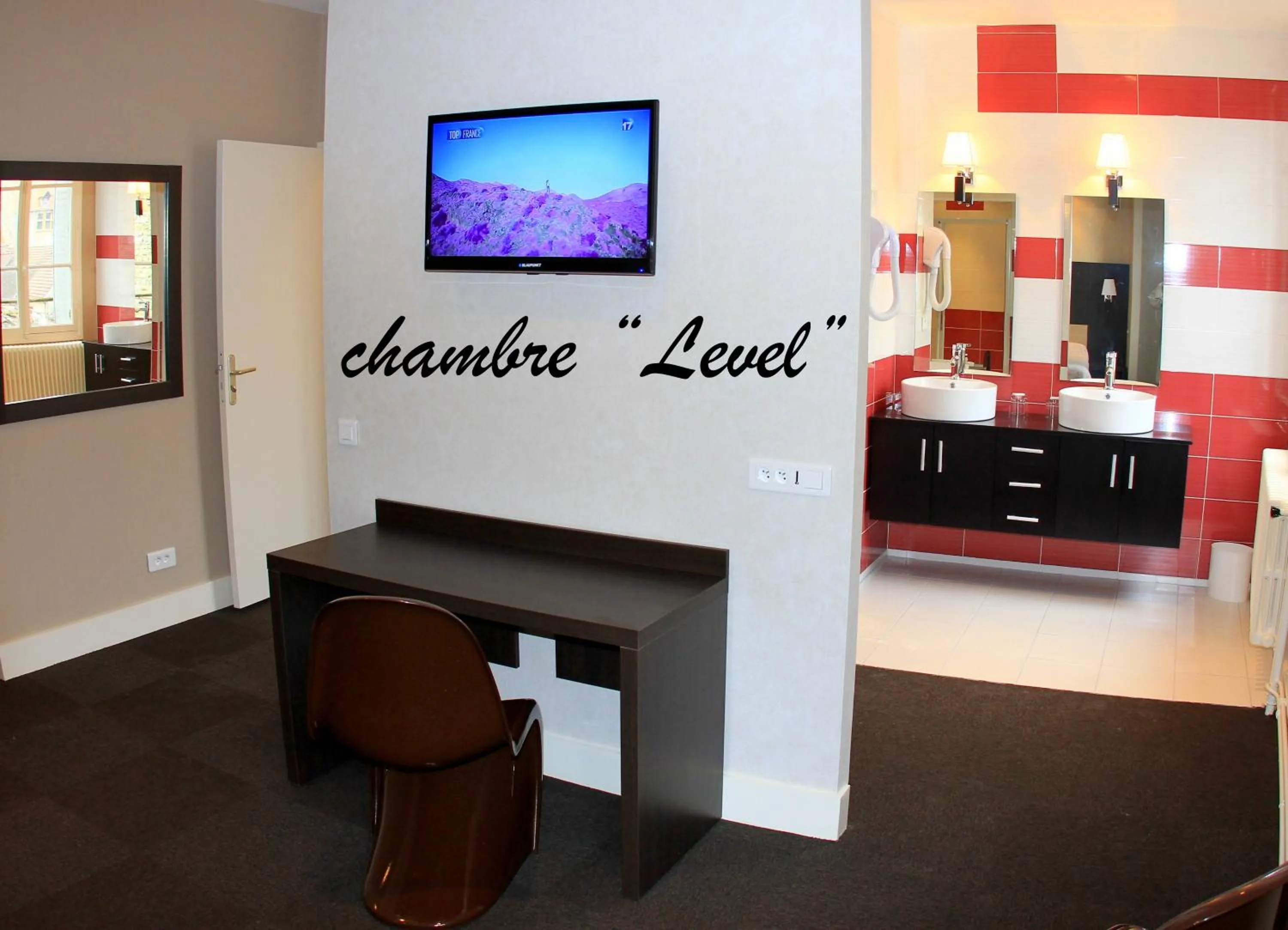 Bathroom in Hotel de la Basilique