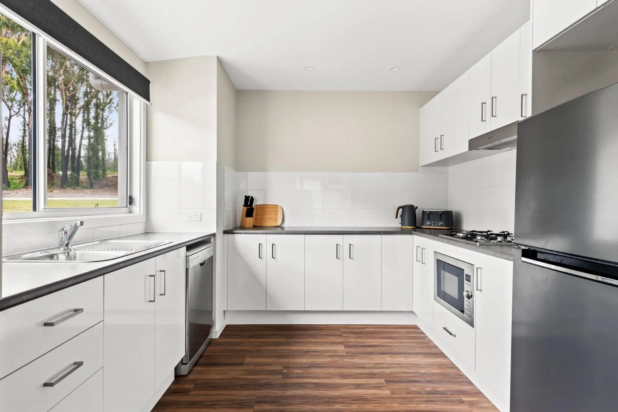 Toilet in The Leaning Oak Holiday Lifestyles - Lake Conjola