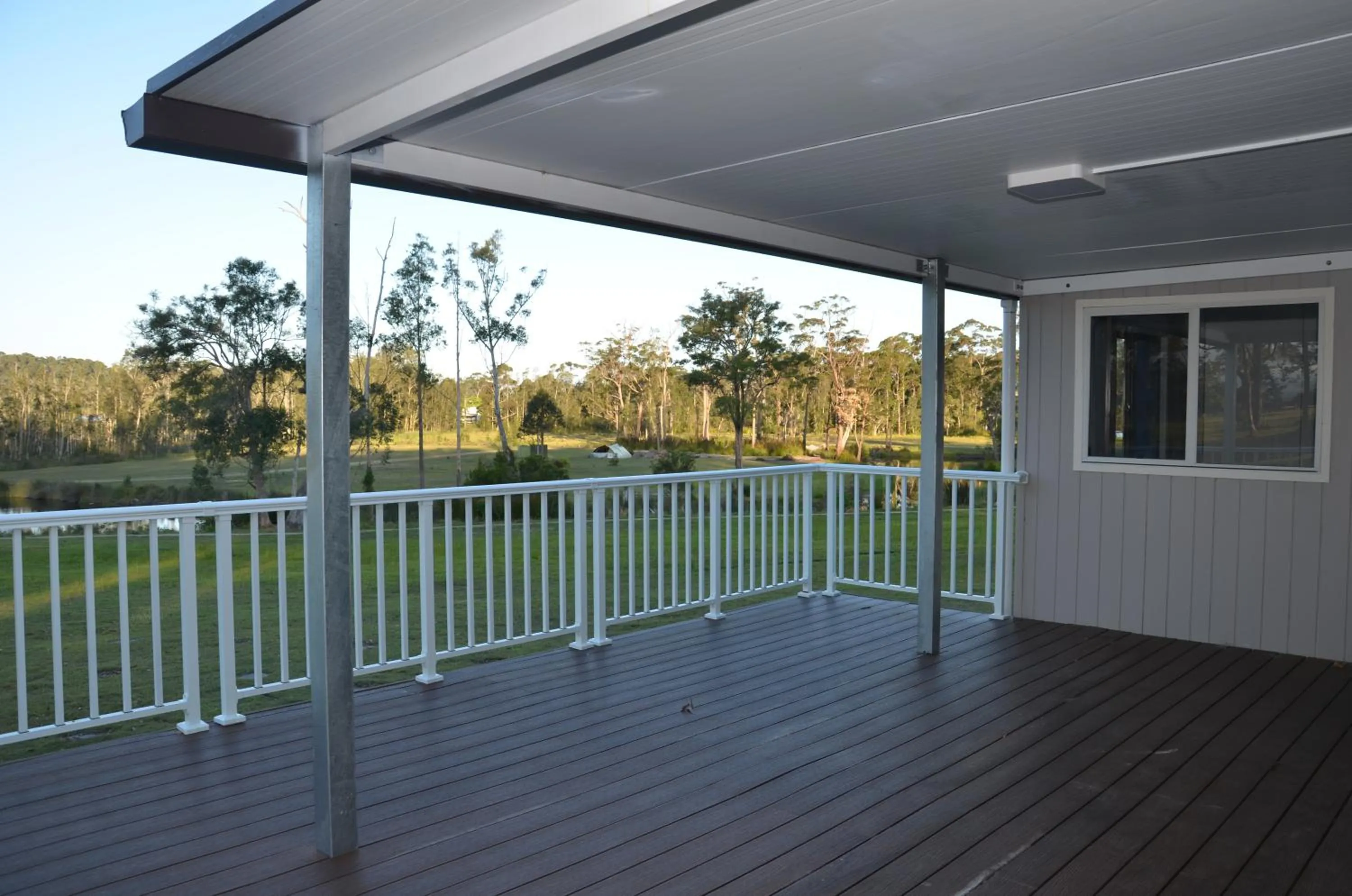 The Leaning Oak Holiday Lifestyles - Lake Conjola