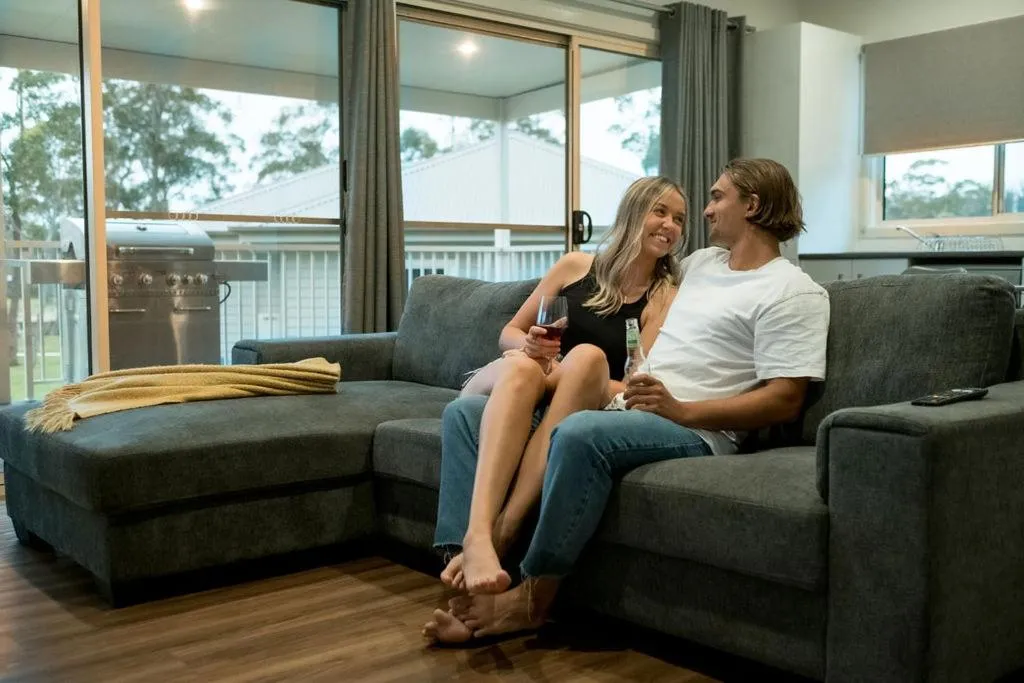 The Leaning Oak Holiday Lifestyles - Lake Conjola