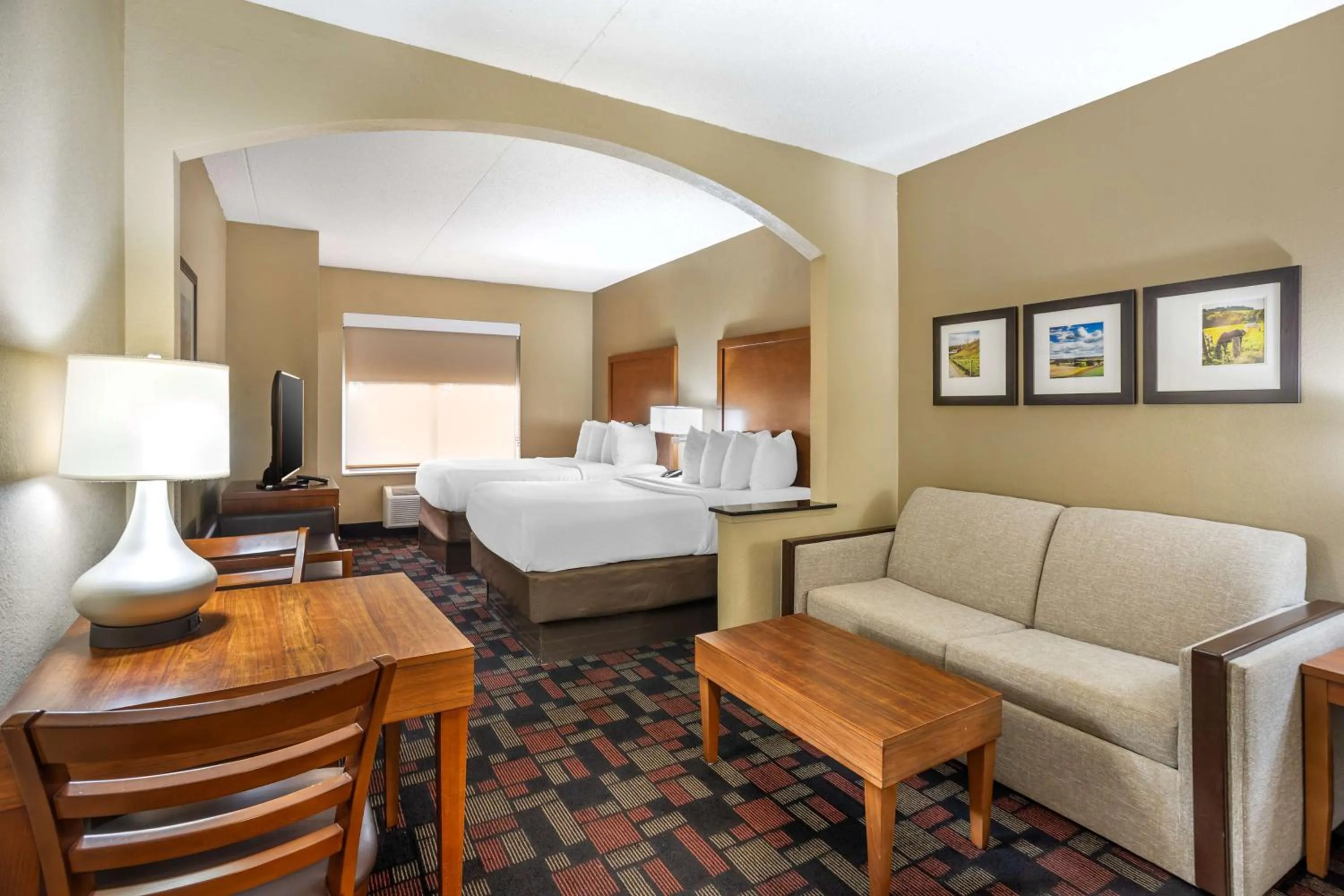 Bedroom, Bed in Best Western Grantville Hershey