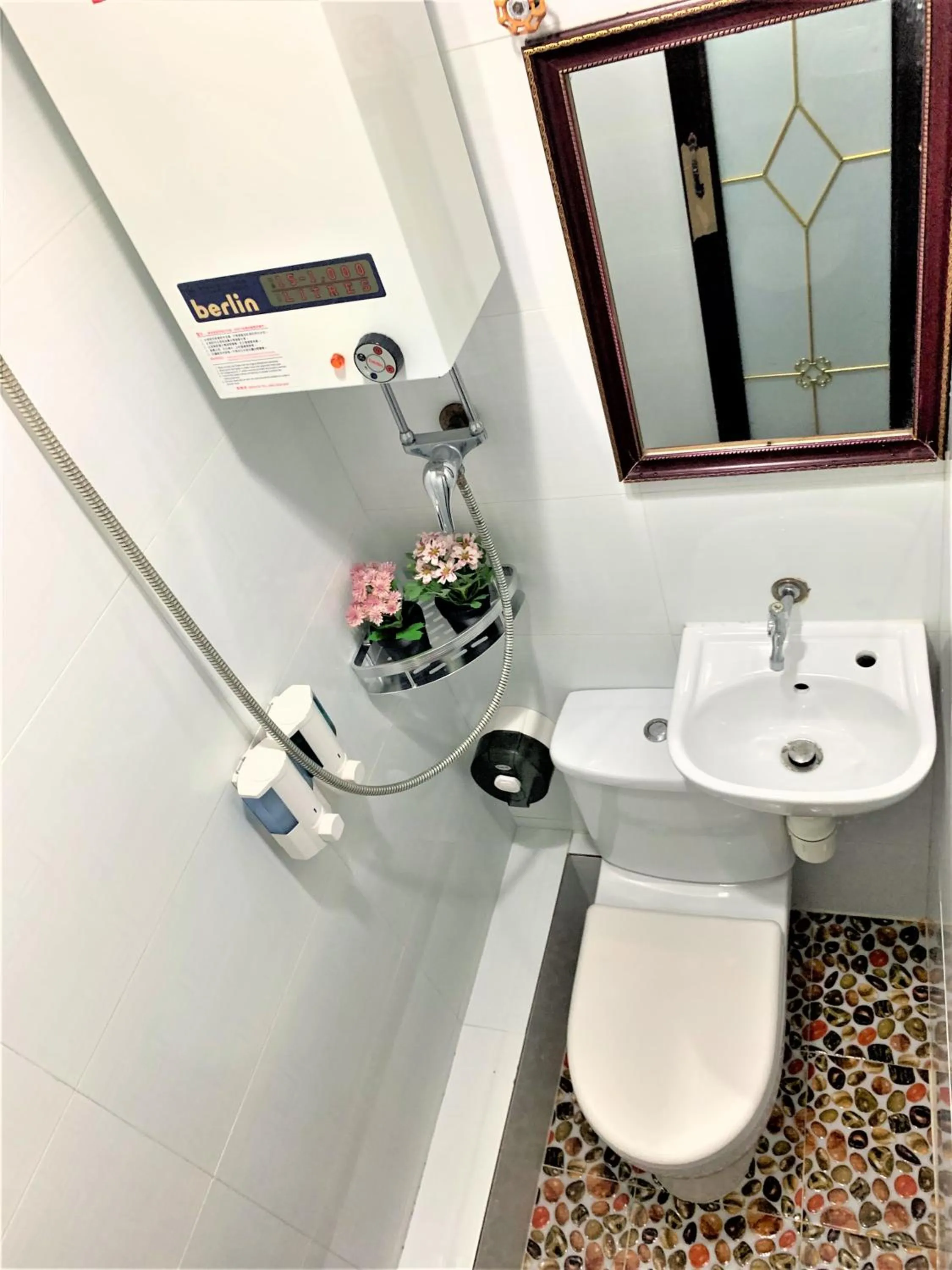 Bathroom in Metrocity Lounge