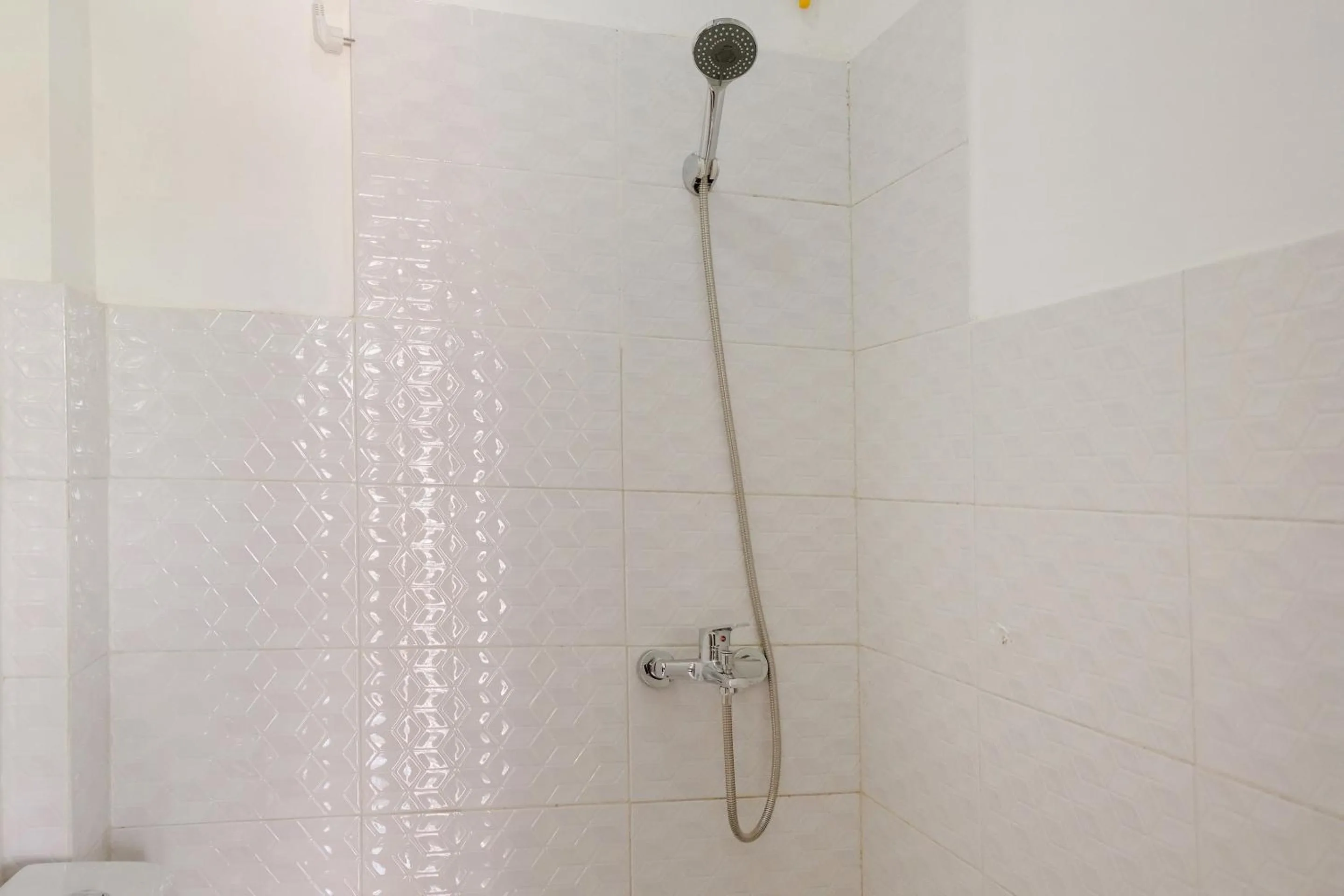 Bathroom in Hotel O Kina Family Residence Syariah