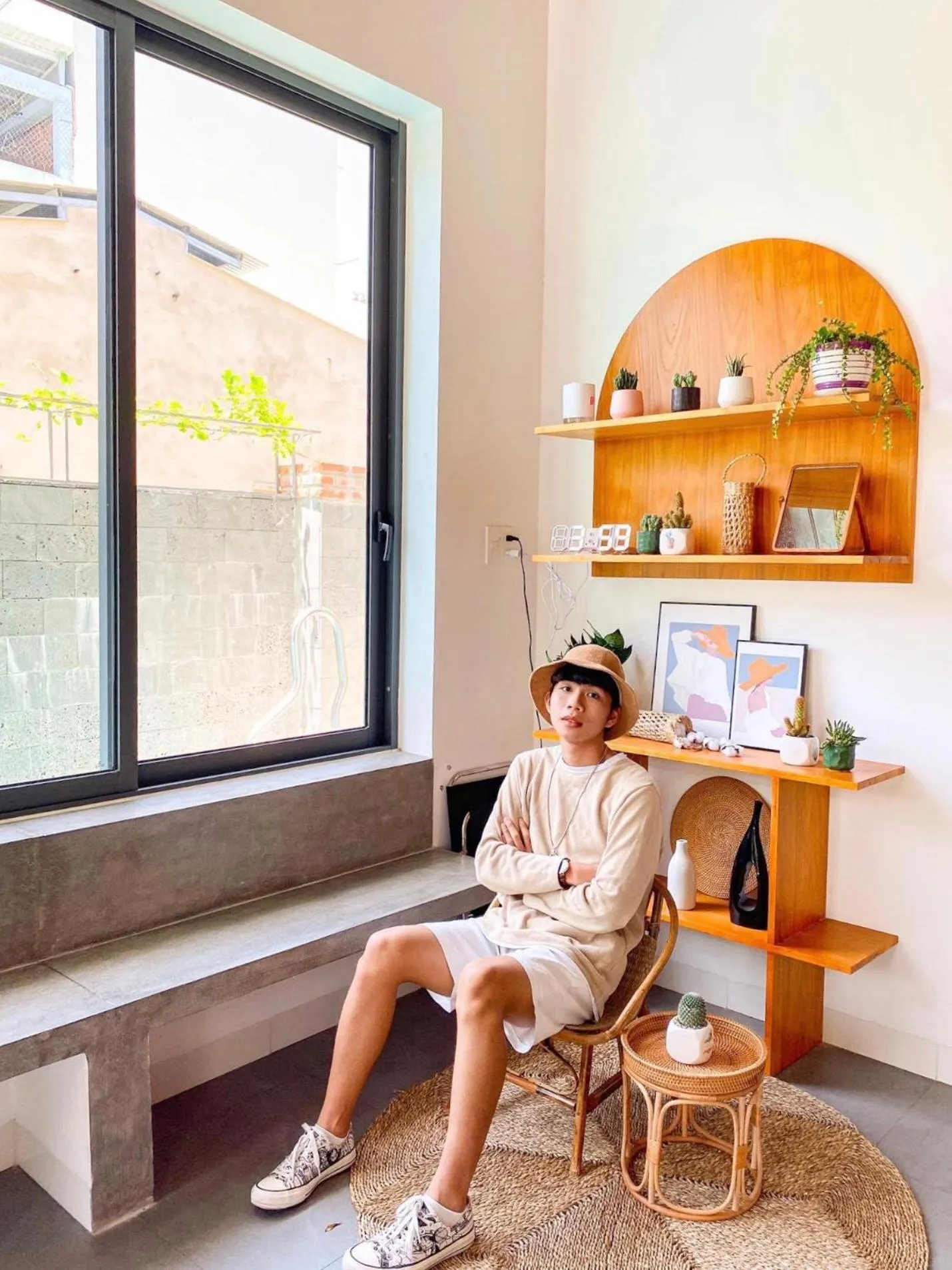 Communal lounge/ TV room in The 1993 Homestay