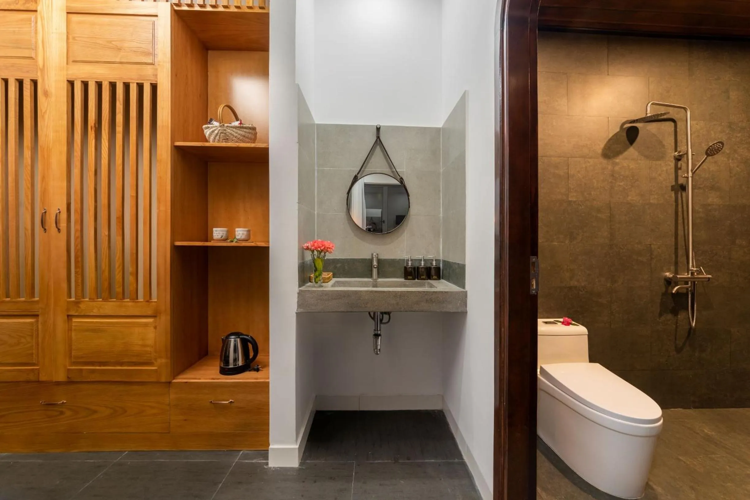 Toilet in The 1993 Homestay