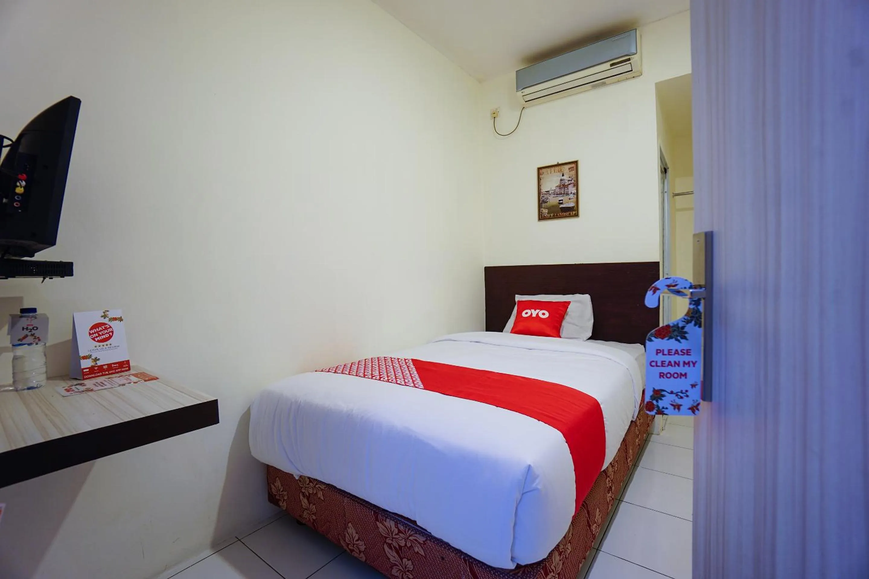 Standard Single Room - single occupancy in Super OYO 1838 COZY Home