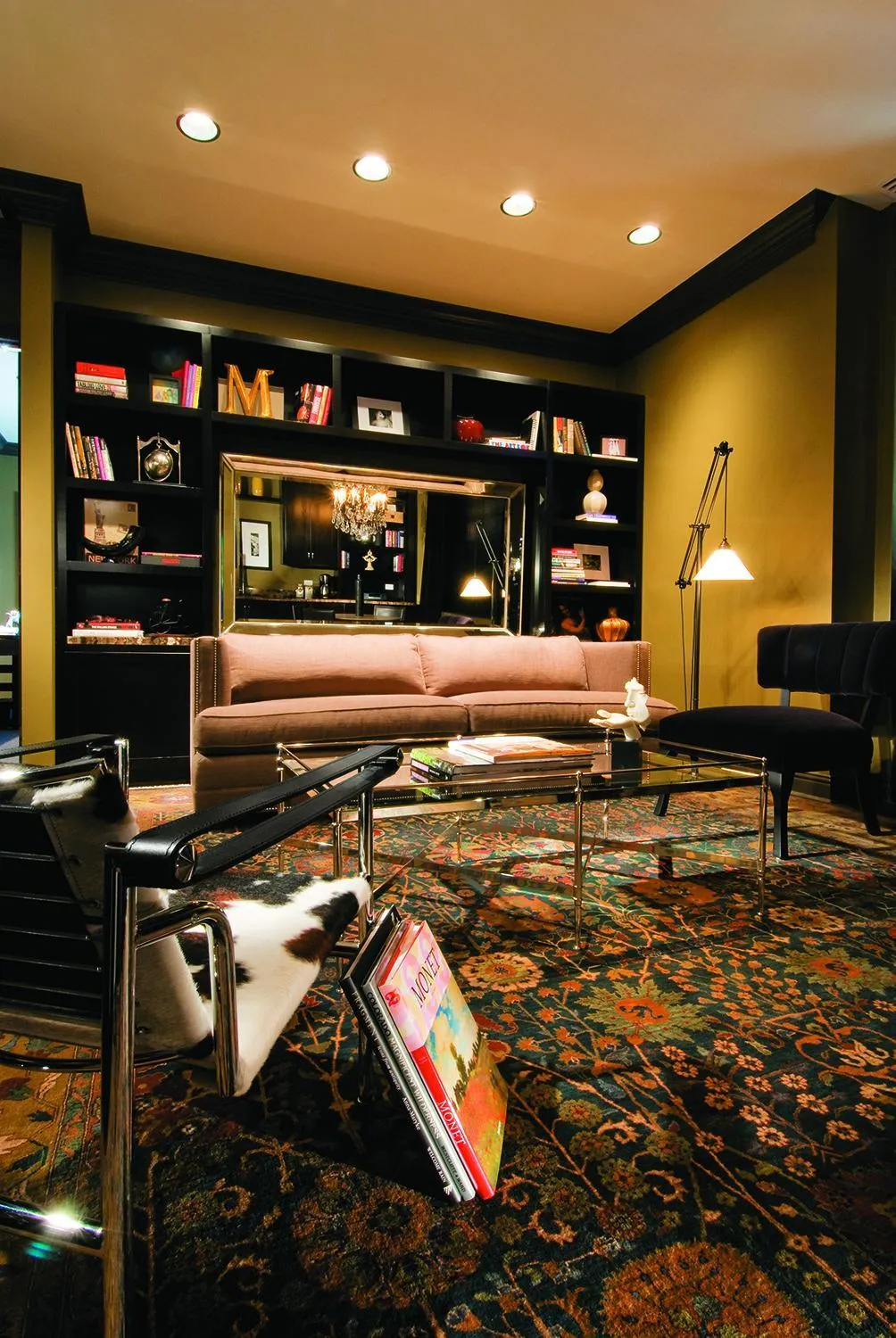 Living room in Hotel Zaza Houston Museum District