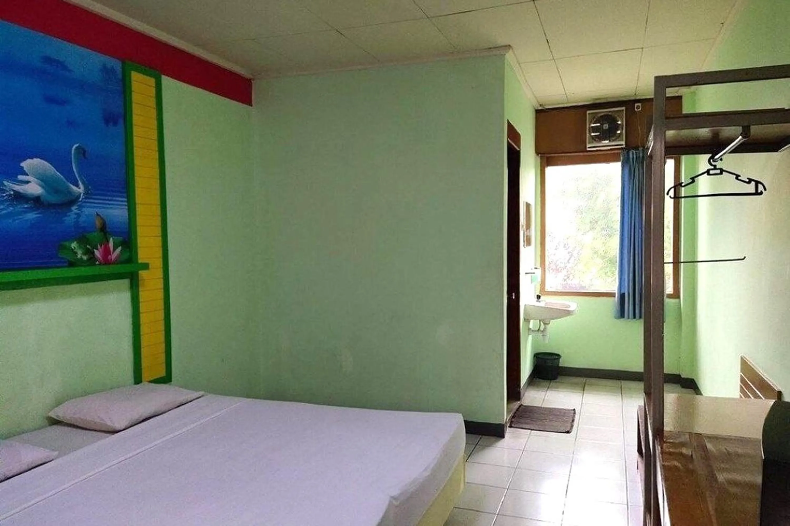 Bed in Hotel Bandung Permai