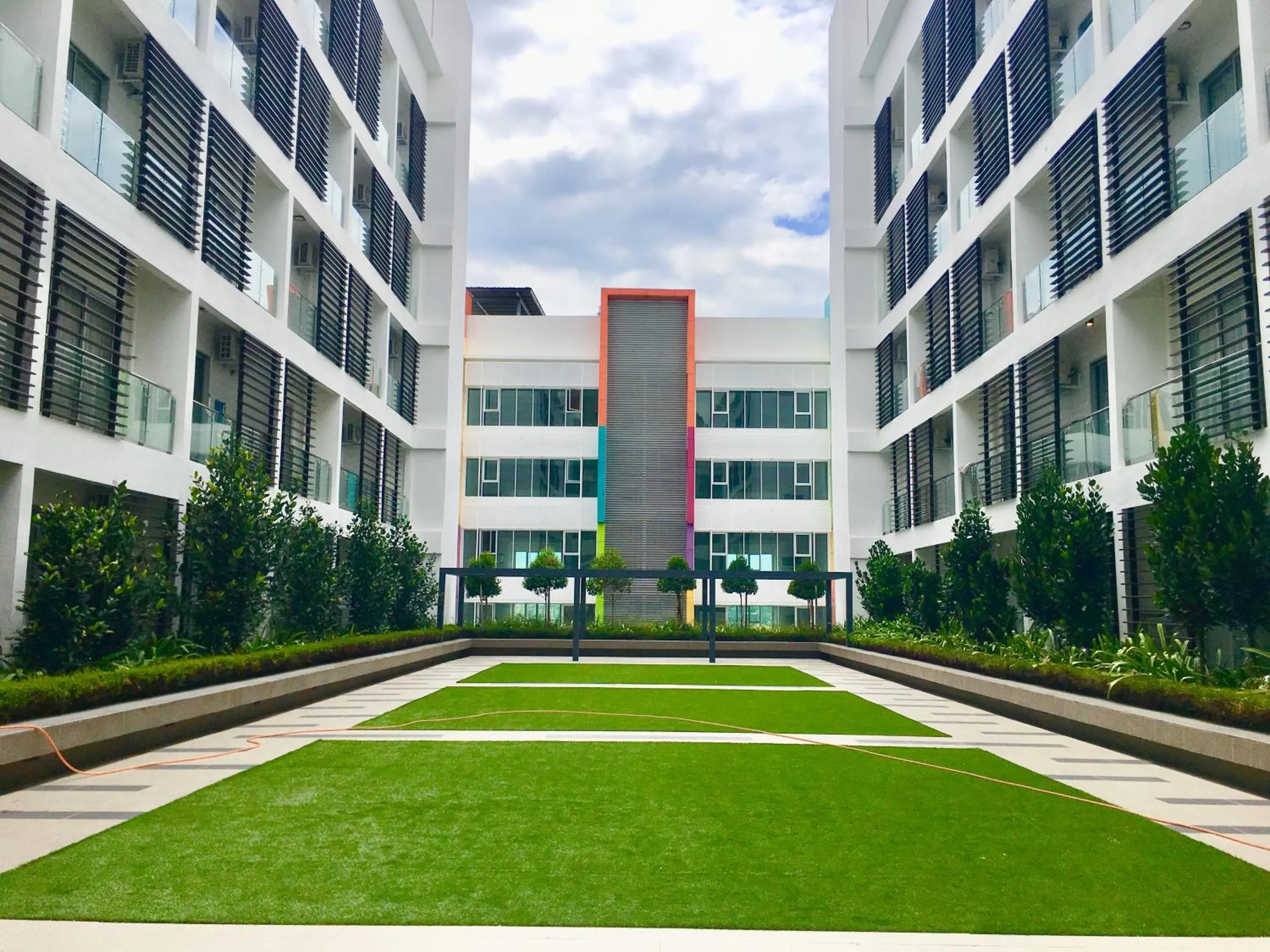 Garden in Homesuite' Home at Aeropod SOVO