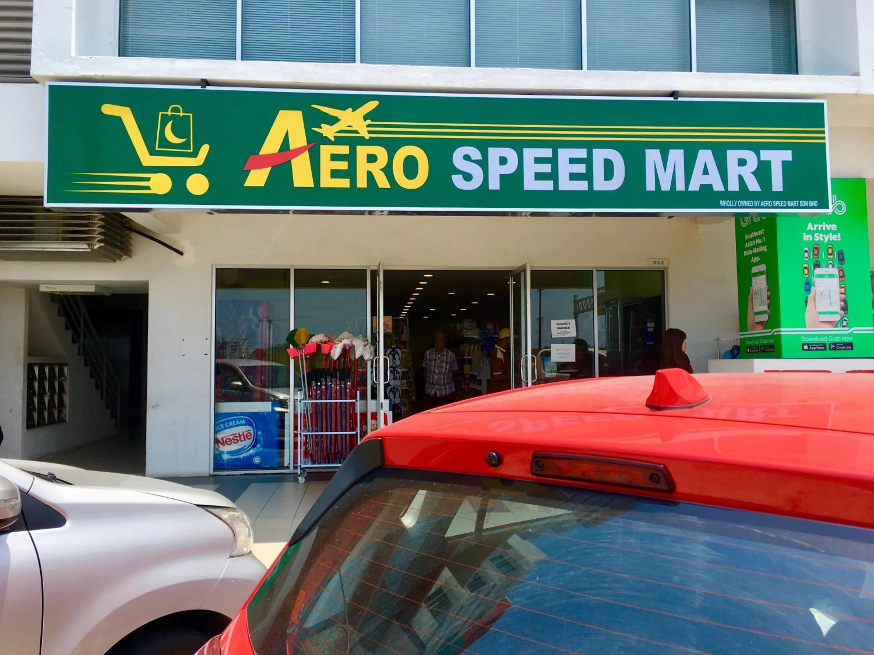 Supermarket/grocery shop in Homesuite' Home at Aeropod SOVO