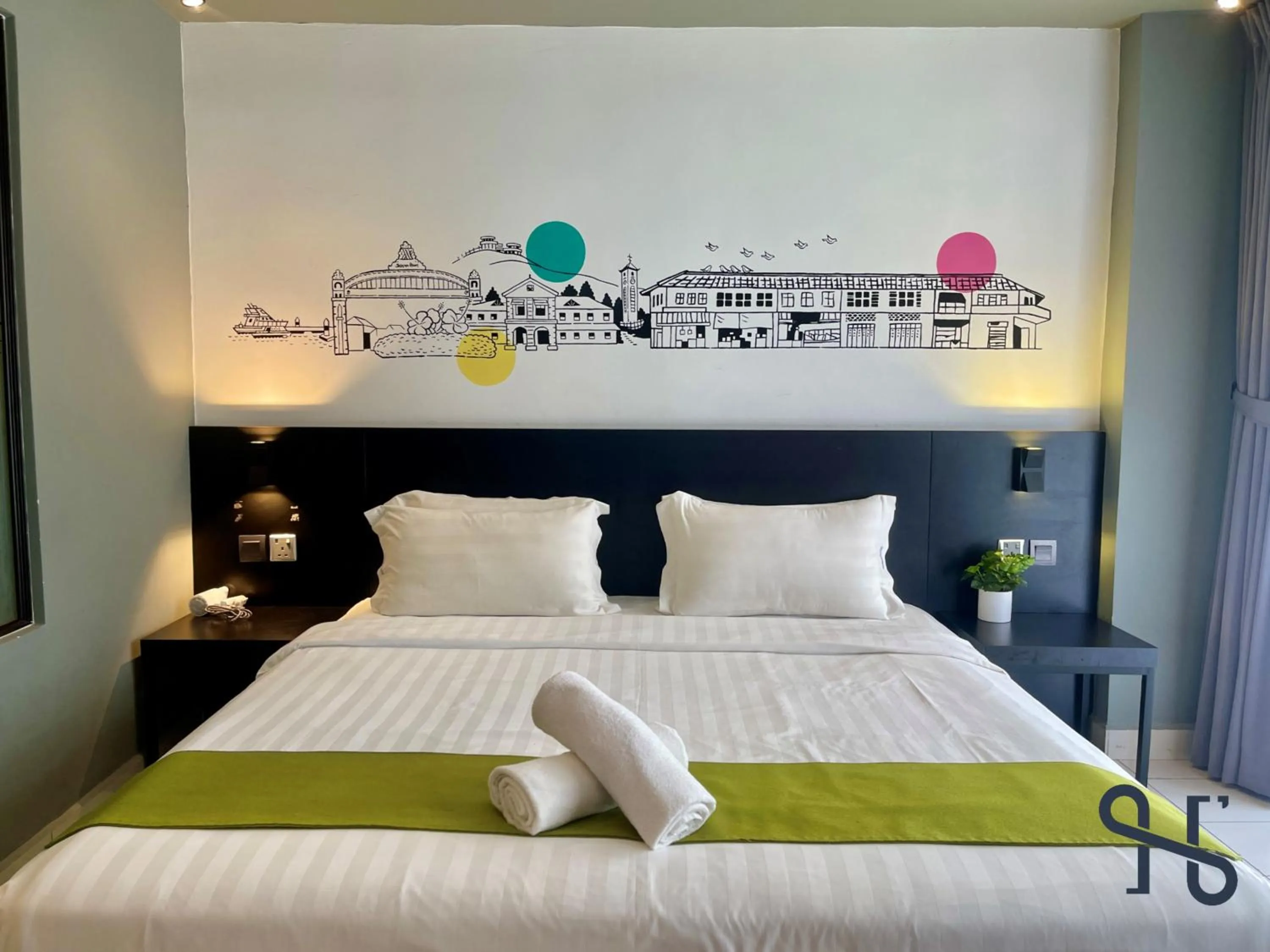 Bed in Homesuite' Home at Aeropod SOVO