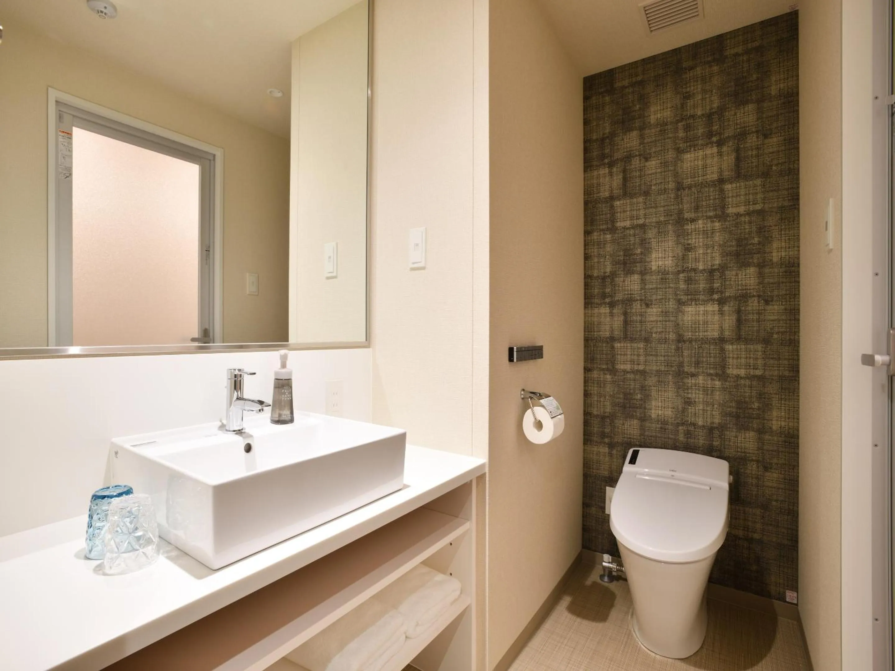 Toilet in Hotel Keihan Sendai