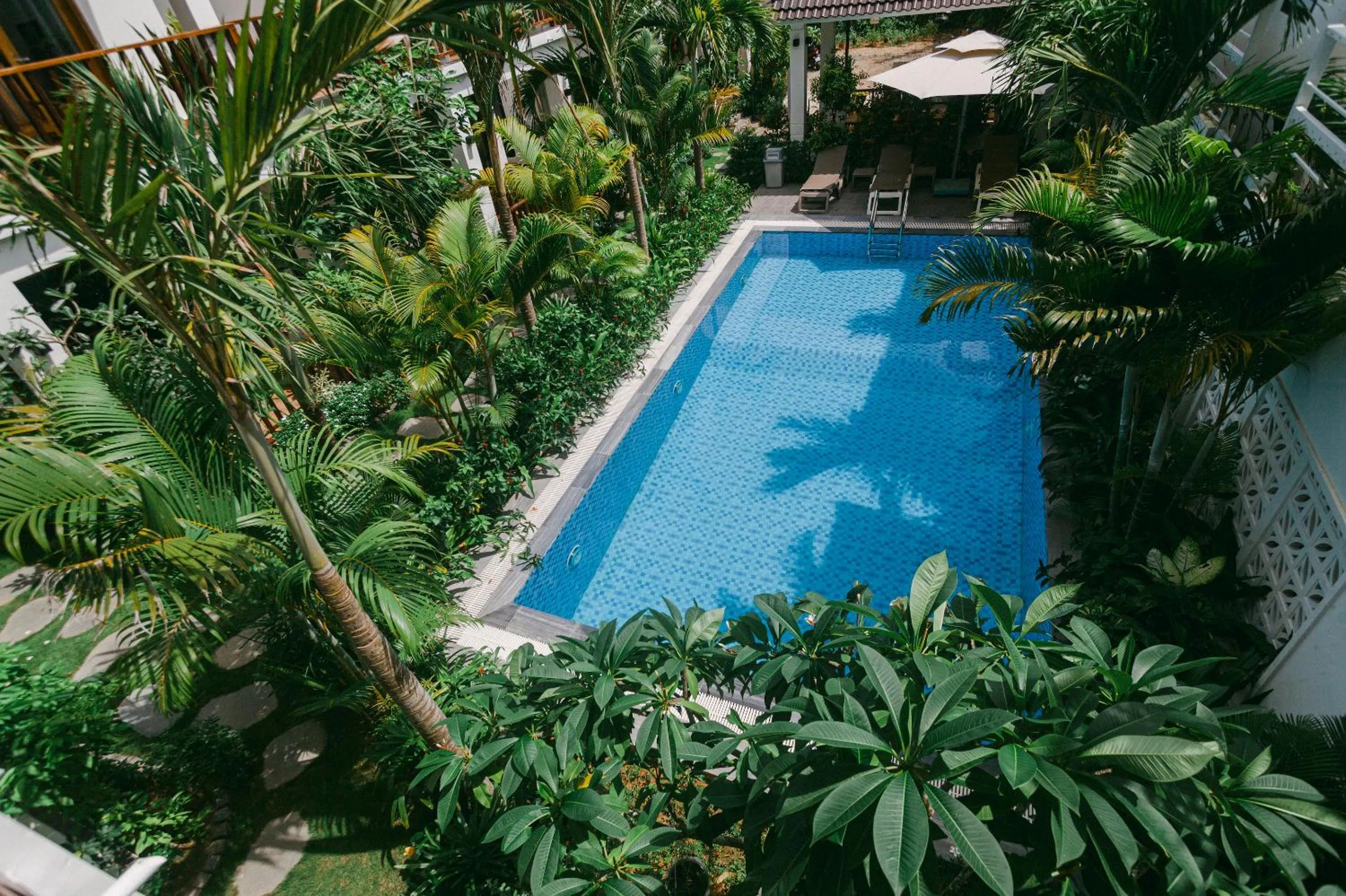 Garden in La Nube Residence