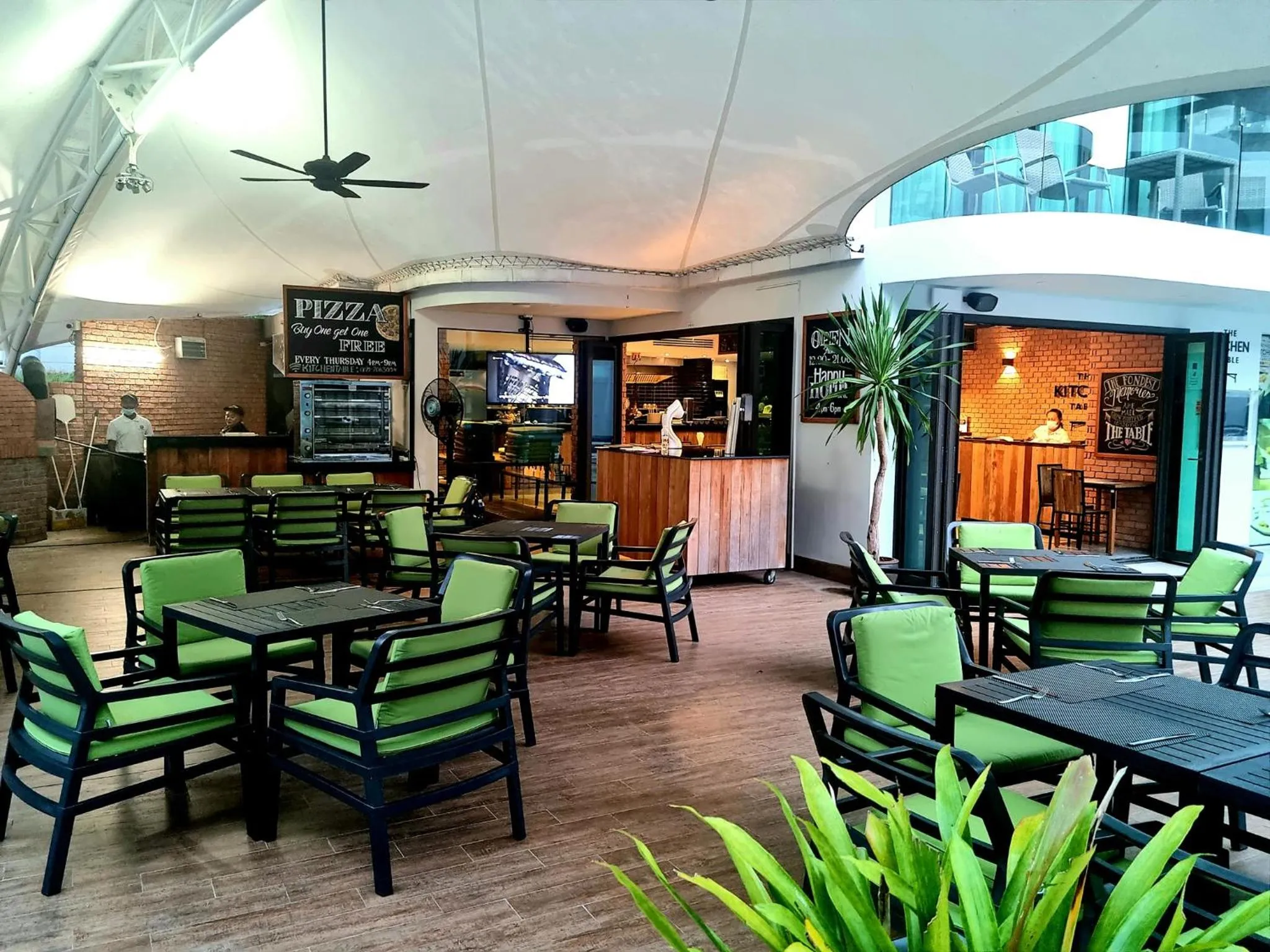 Restaurant/places to eat in Lets Phuket Twin Sands Resort & Spa