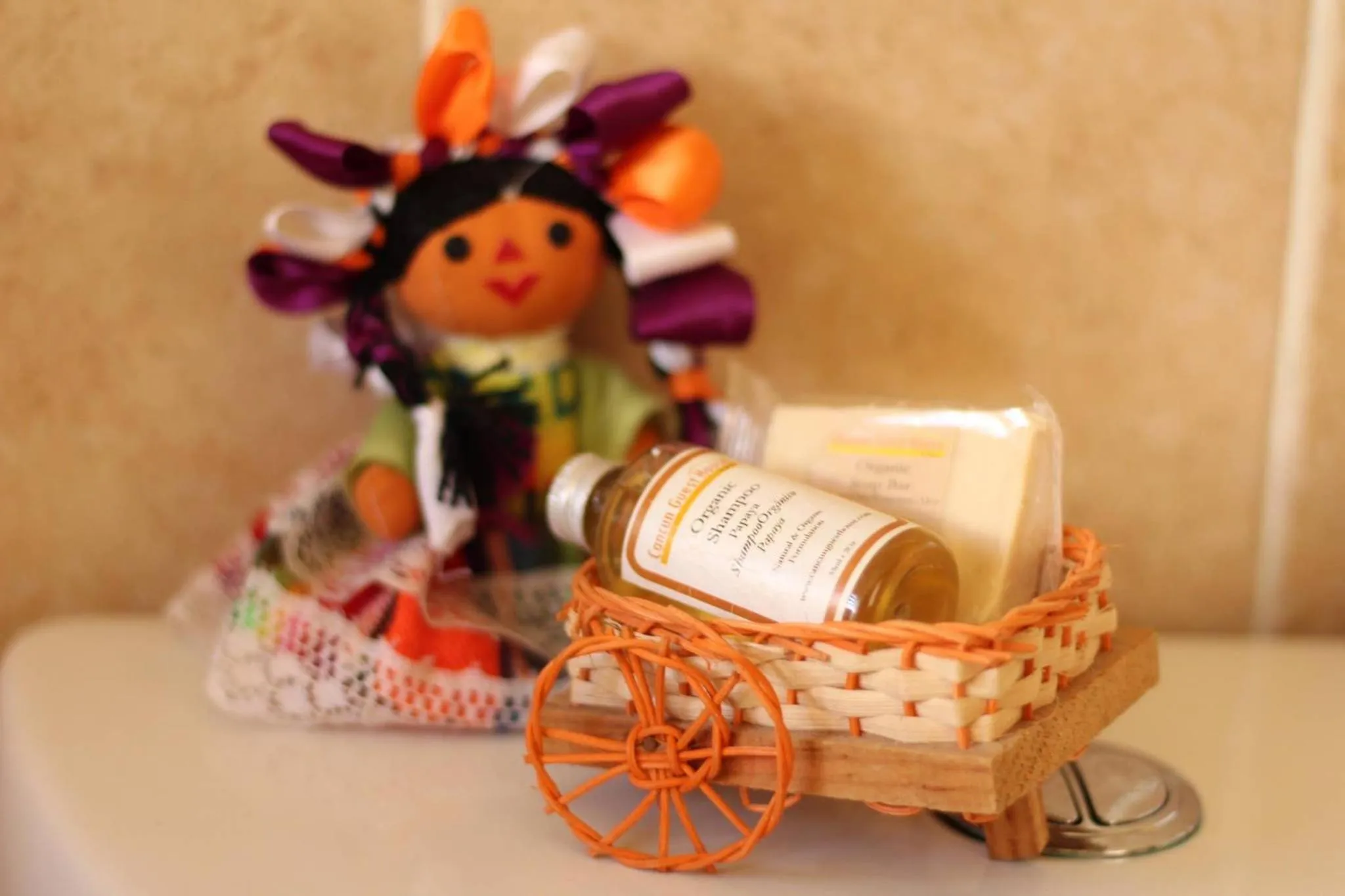 Toilet in Cancun Guest House 2