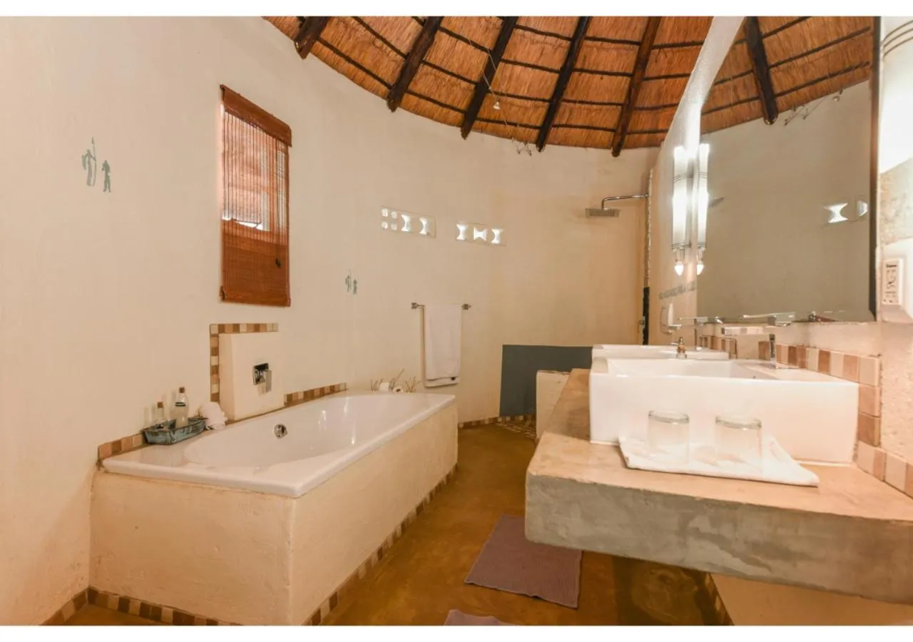 Bathroom in Mziki Safari Lodge