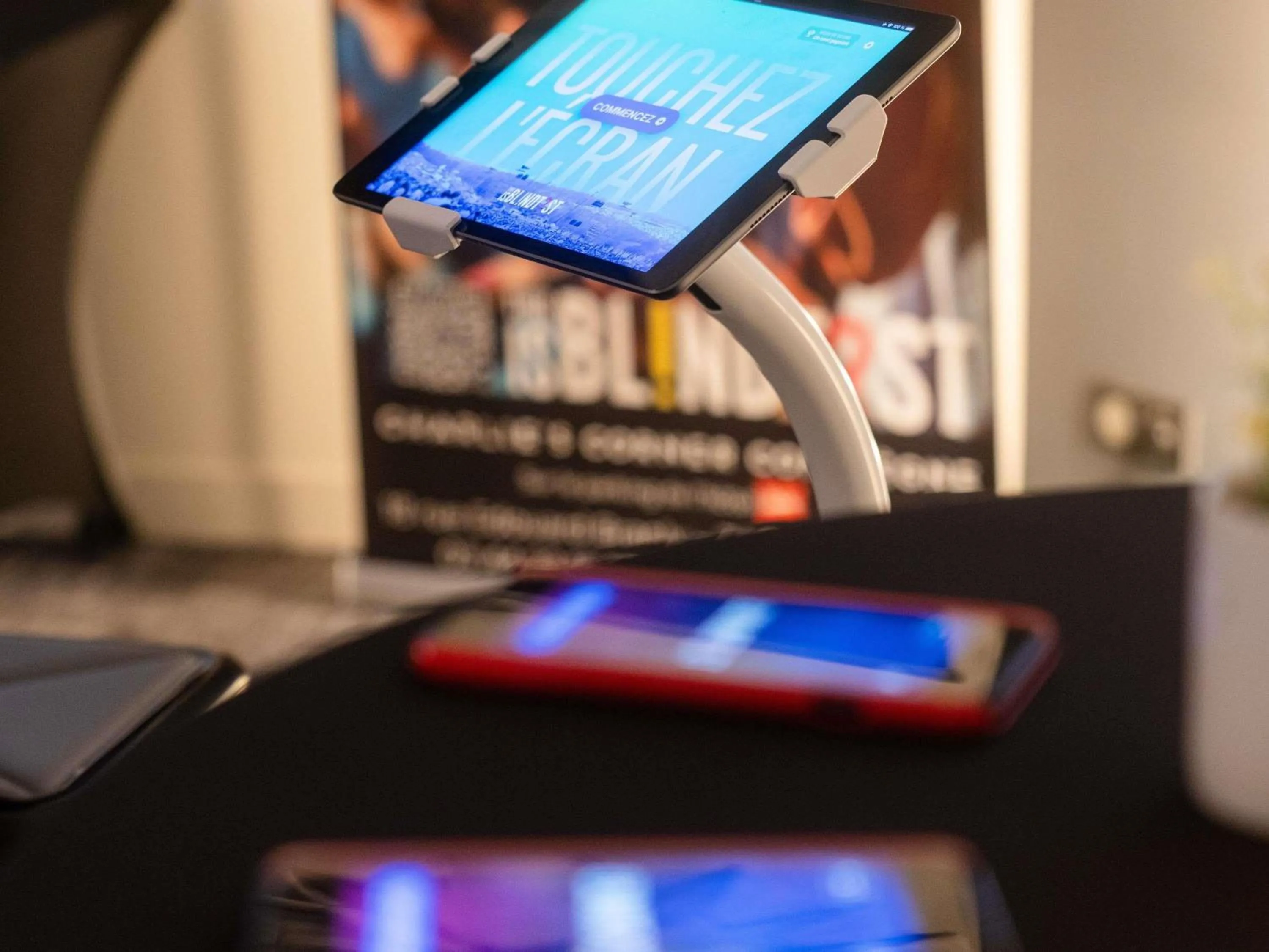 Lounge or bar in ibis Compiegne