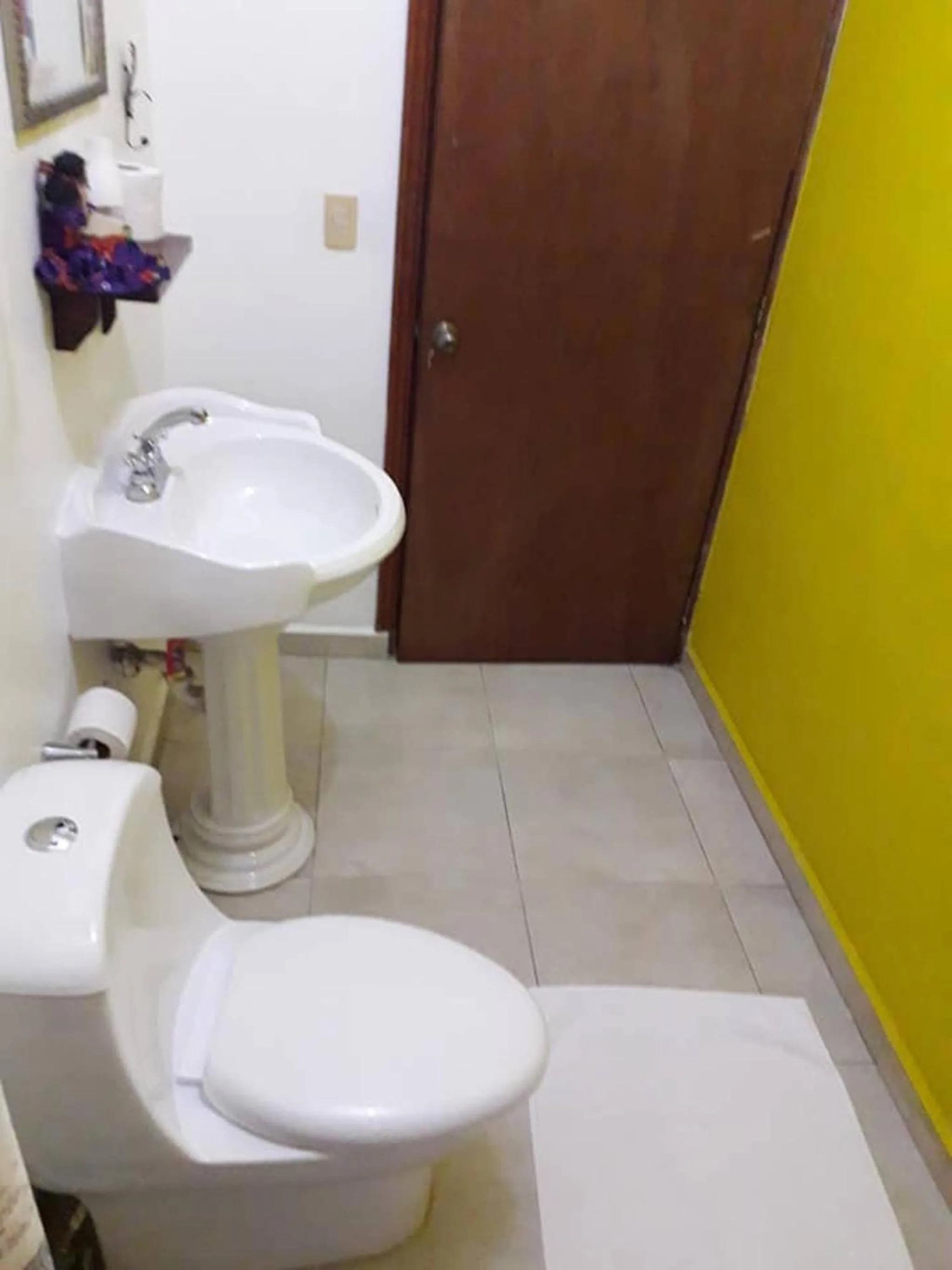 Cancun Guest House 3 near Ado bus terminal and 25 min from-to airport by shuttle