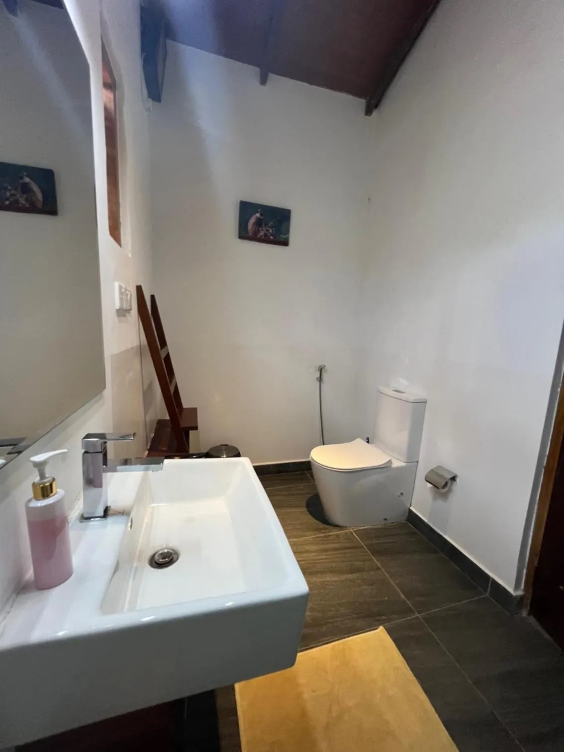 Bathroom in Cloud Nine Lanka Resort Wilpattu