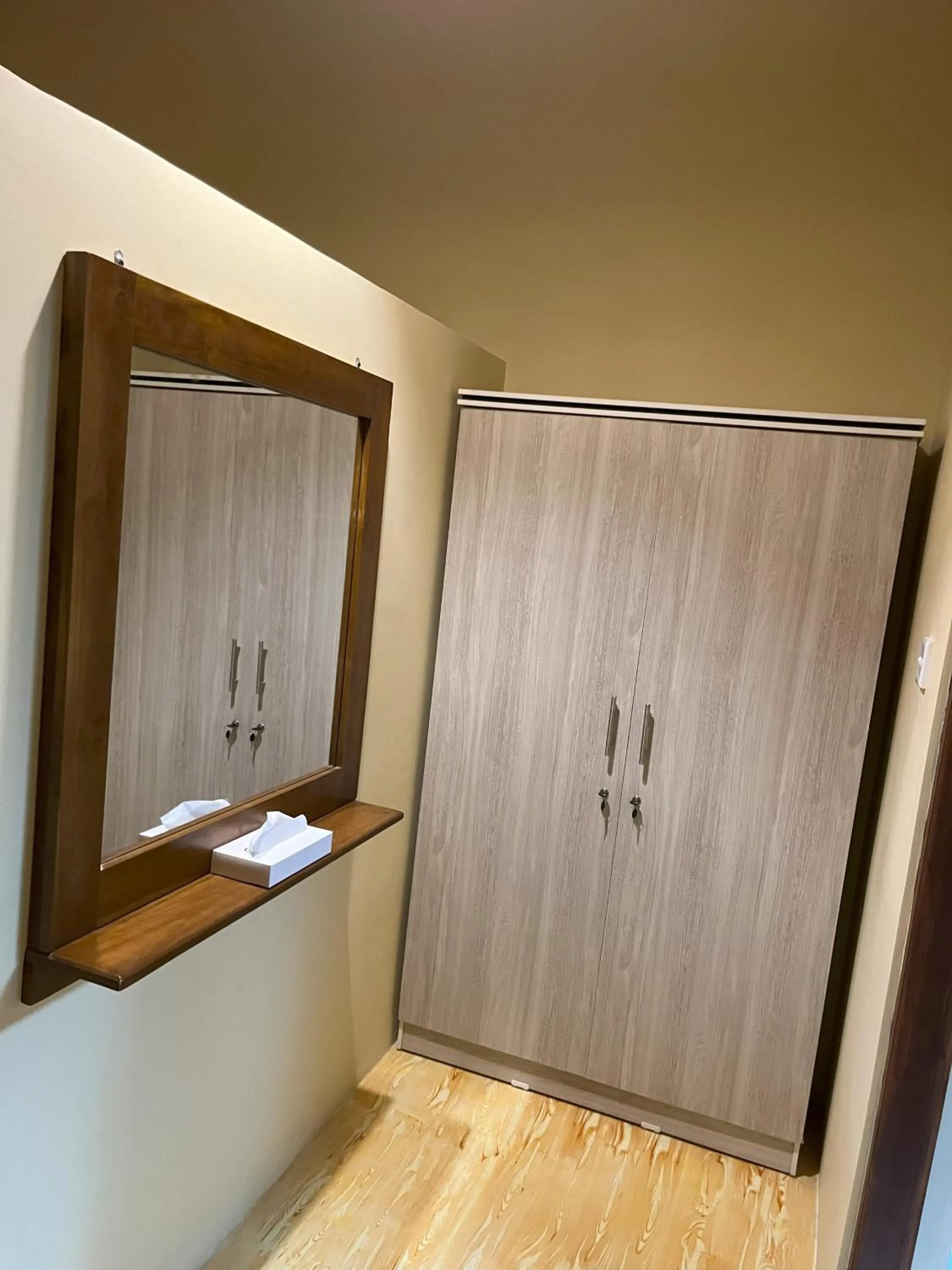 wardrobe in Cloud Nine Lanka Resort Wilpattu