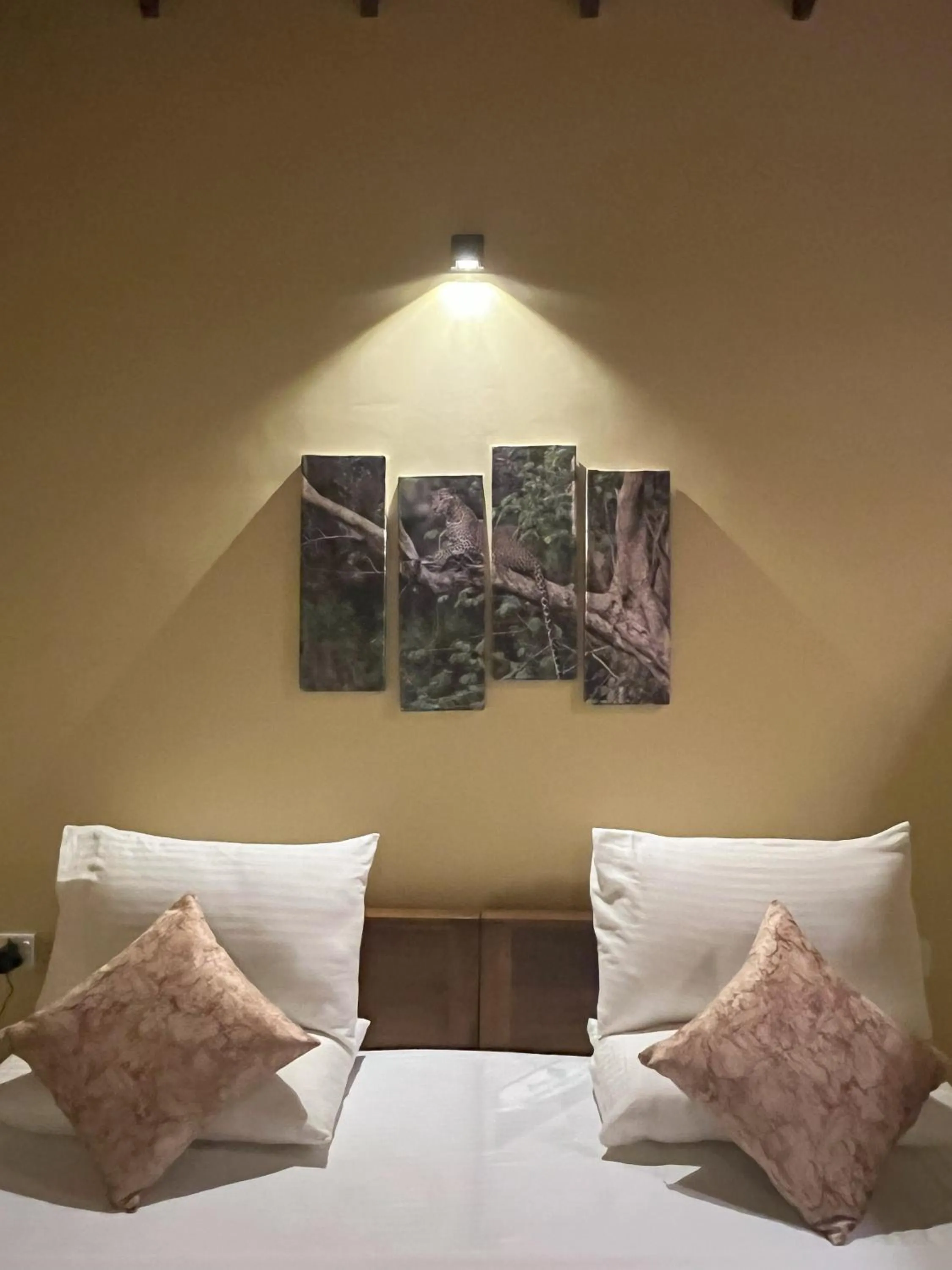 Bed in Cloud Nine Lanka Resort Wilpattu