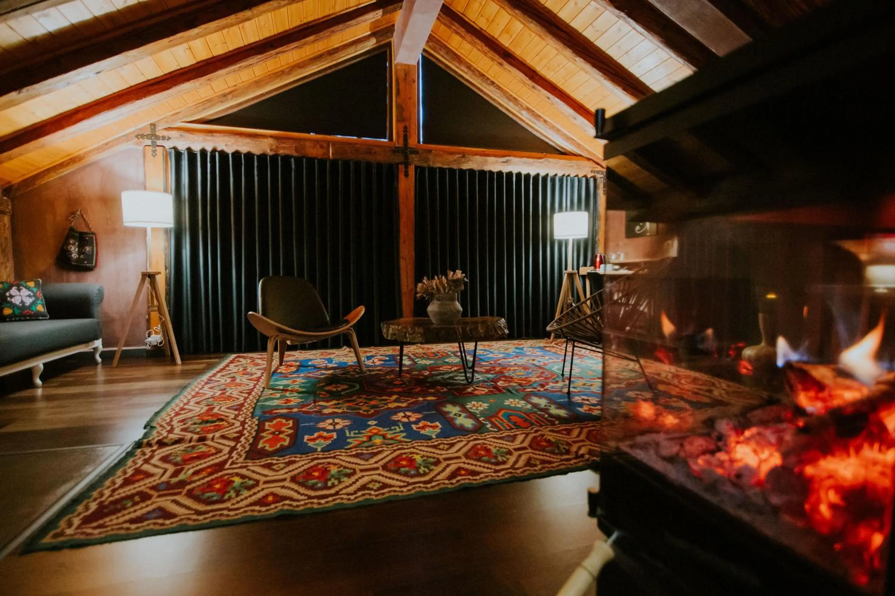 Living room in Dim's Hotel & Restaurant