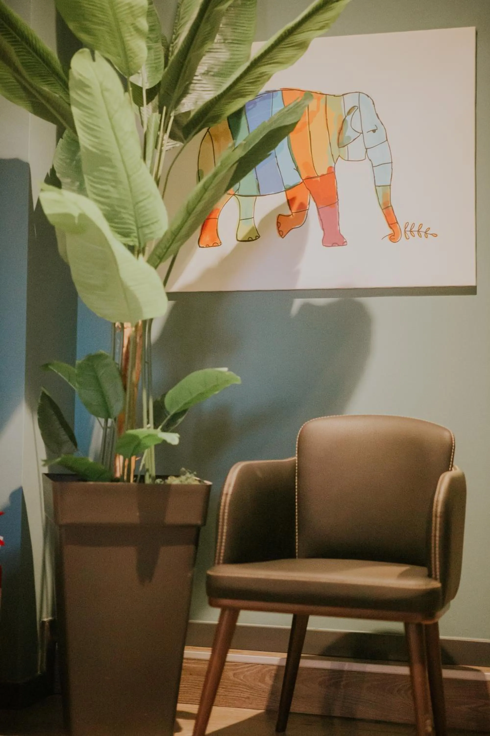 Decorative detail in Dim's Hotel & Restaurant