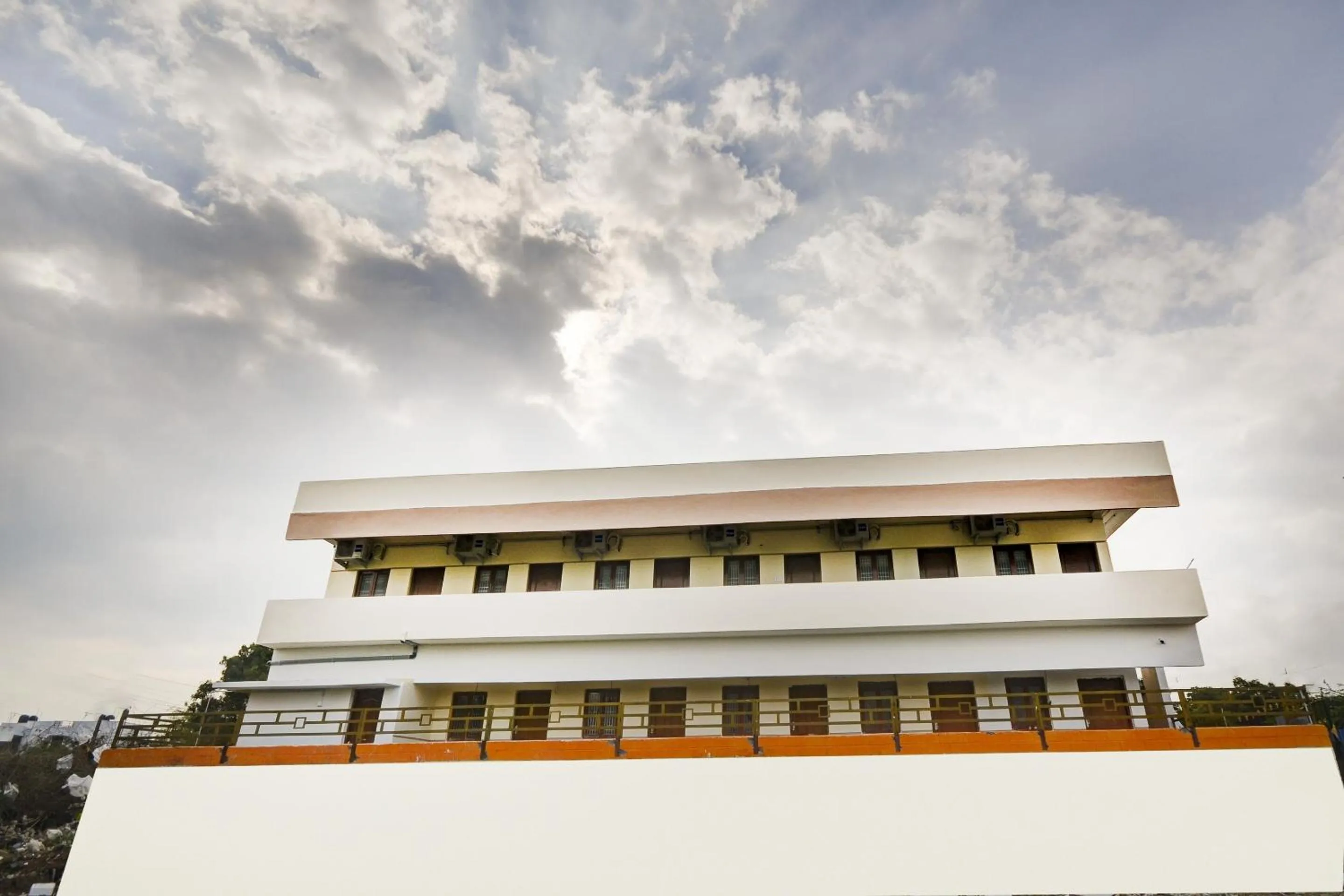 Facade/entrance in Super Hotel O Aruthraa Residency