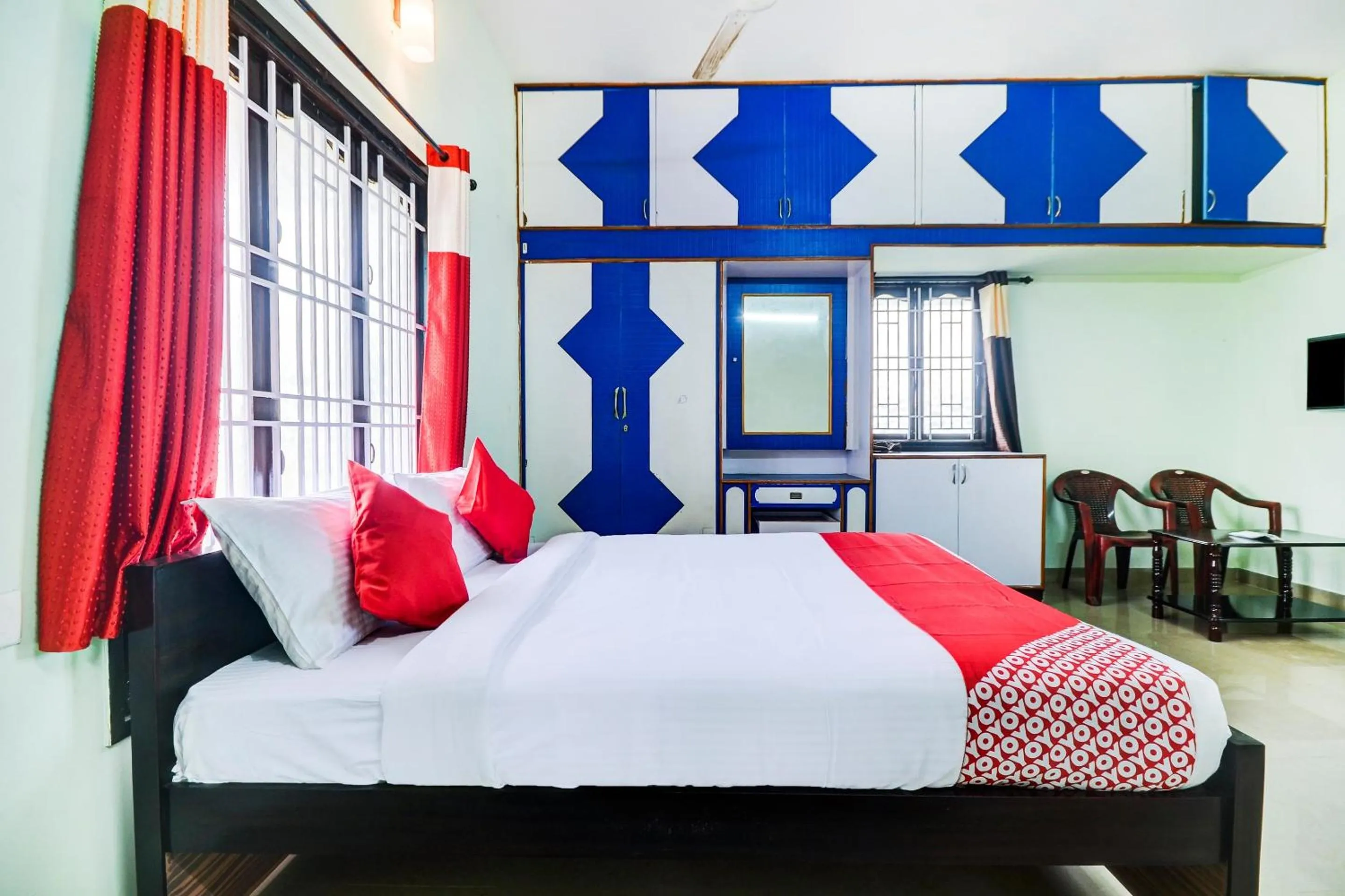 Bedroom, Bed in Super Hotel O Aruthraa Residency